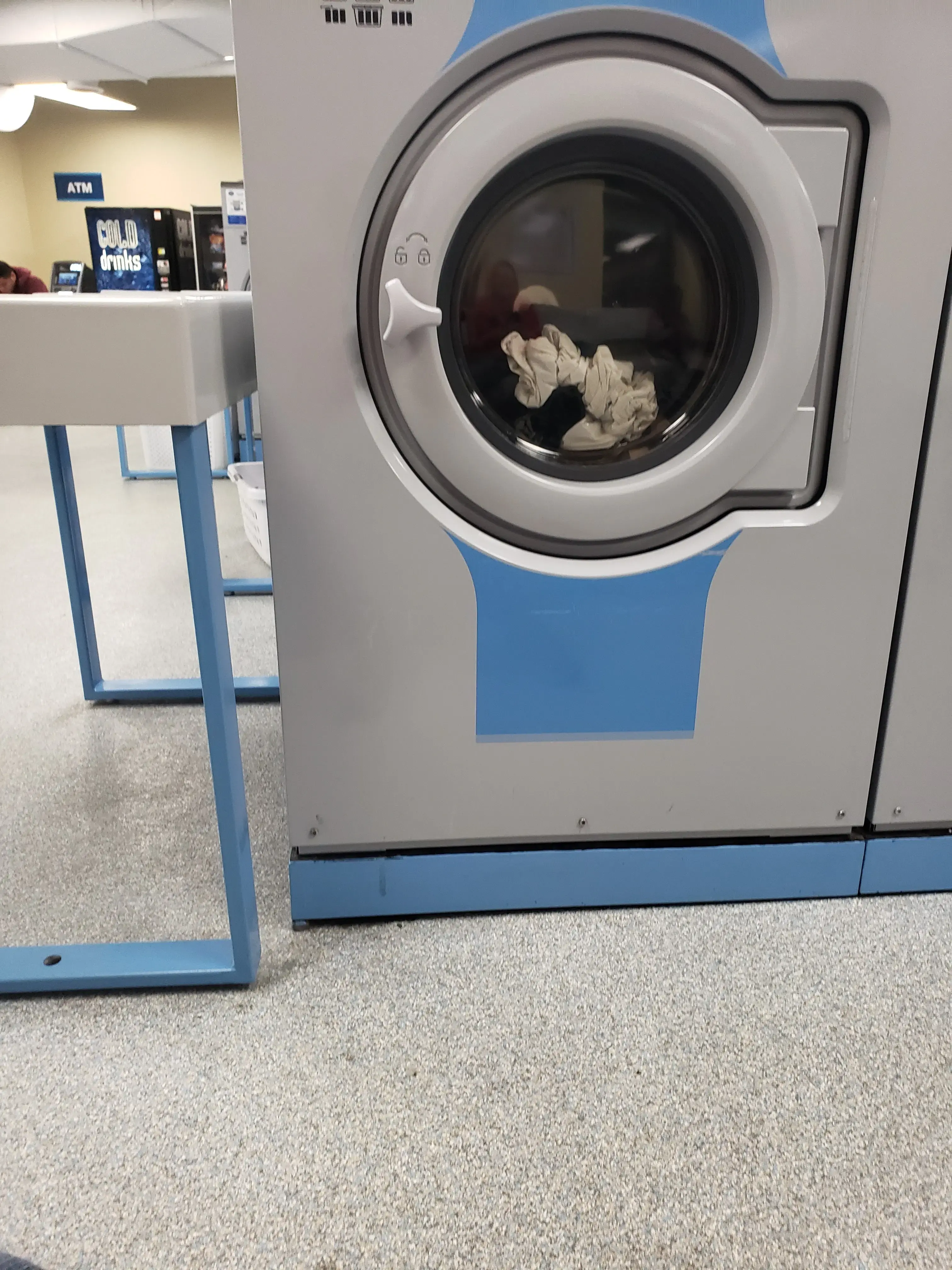 WaveMAX Laundry Denver Hampden Ave - Image 11
