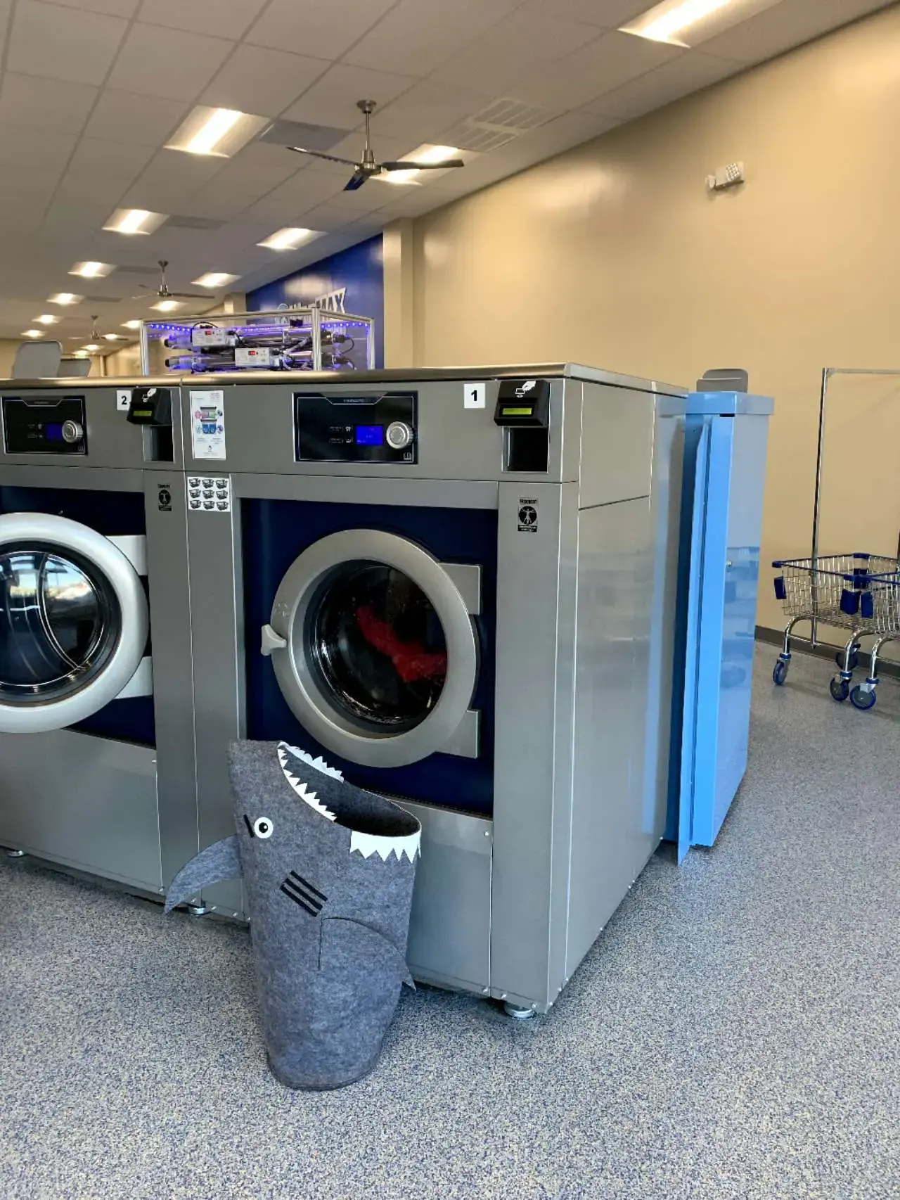 WaveMax Laundry Dundalk, MD location