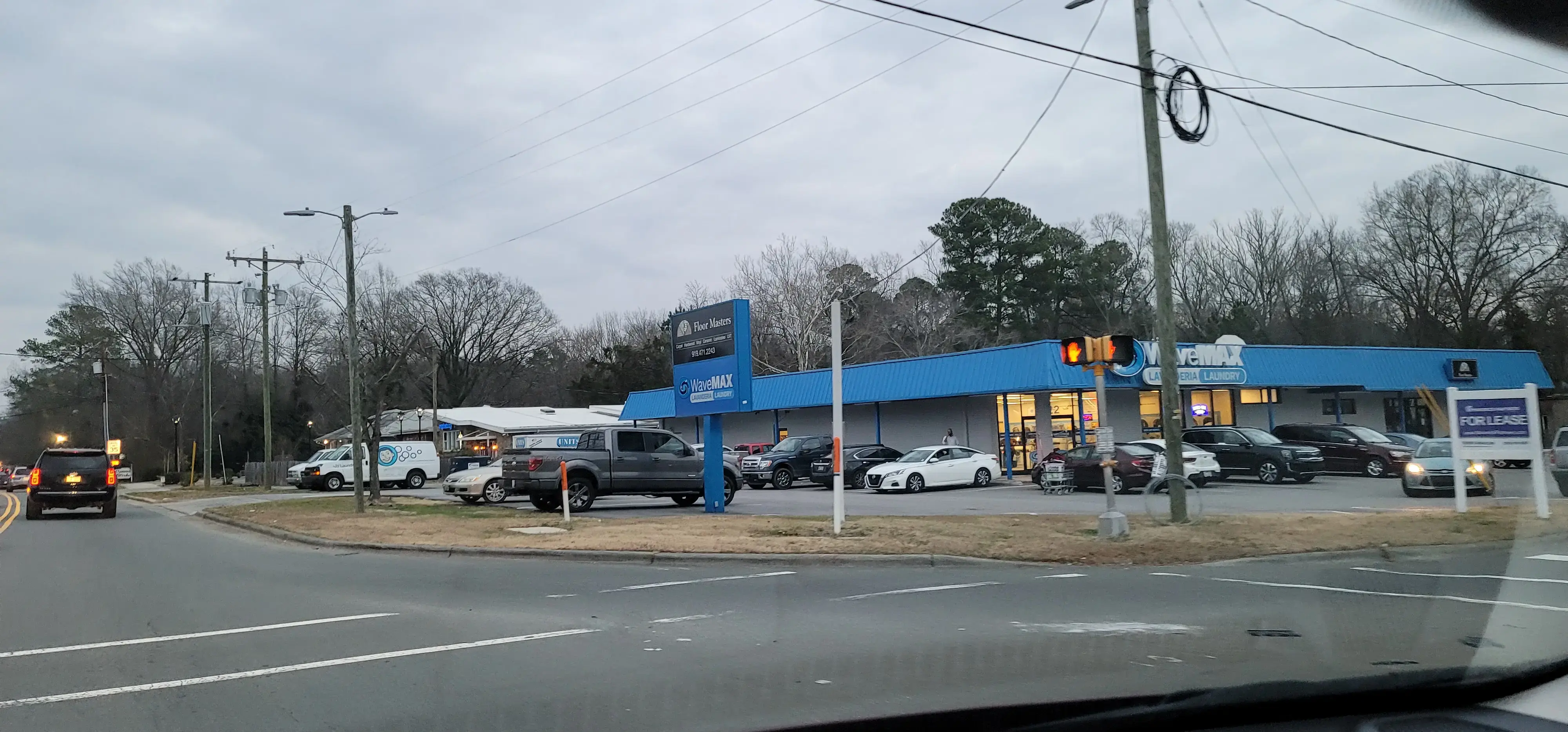 WaveMAX Laundry Durham, NC - Image 8