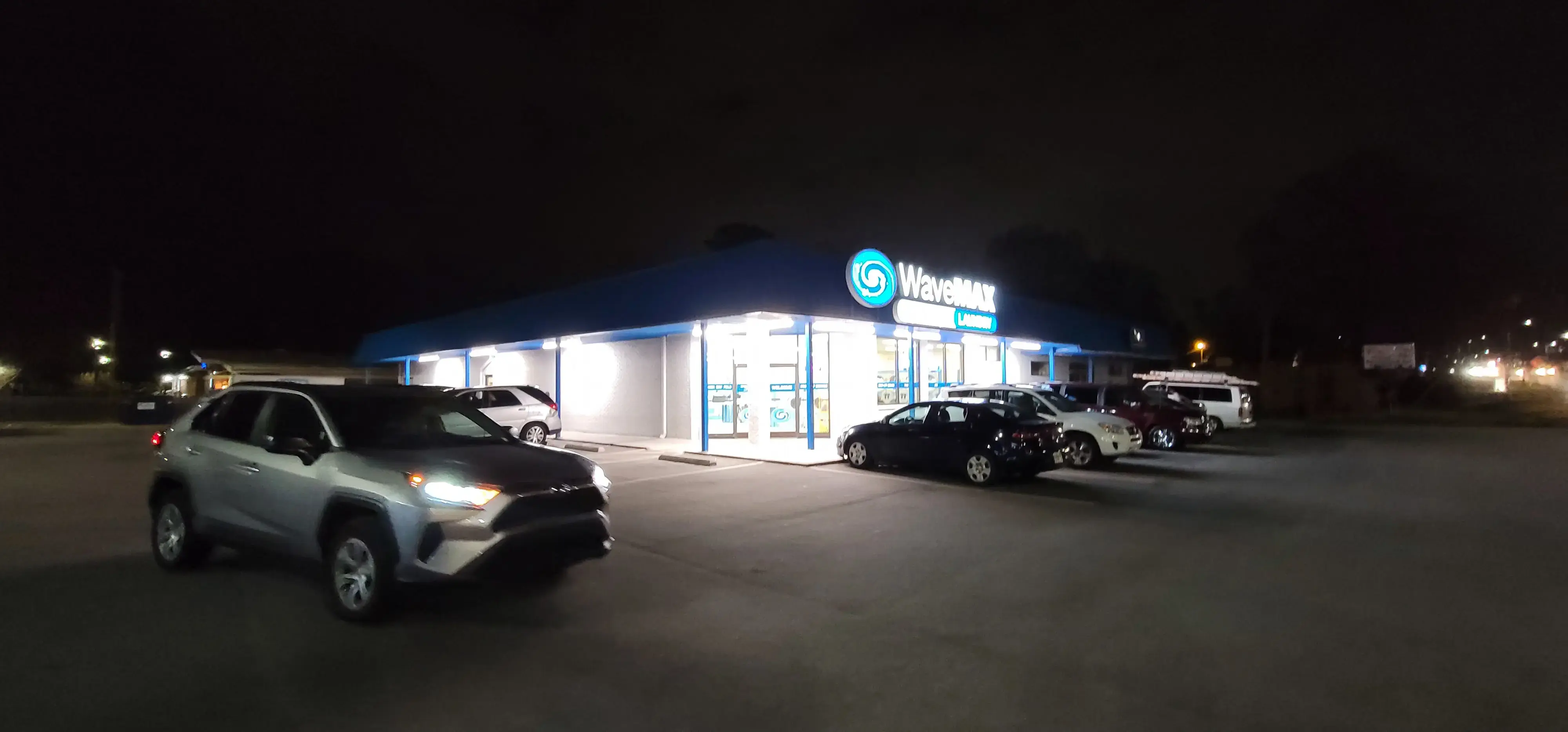 WaveMAX Laundry Durham, NC thumbnail 13