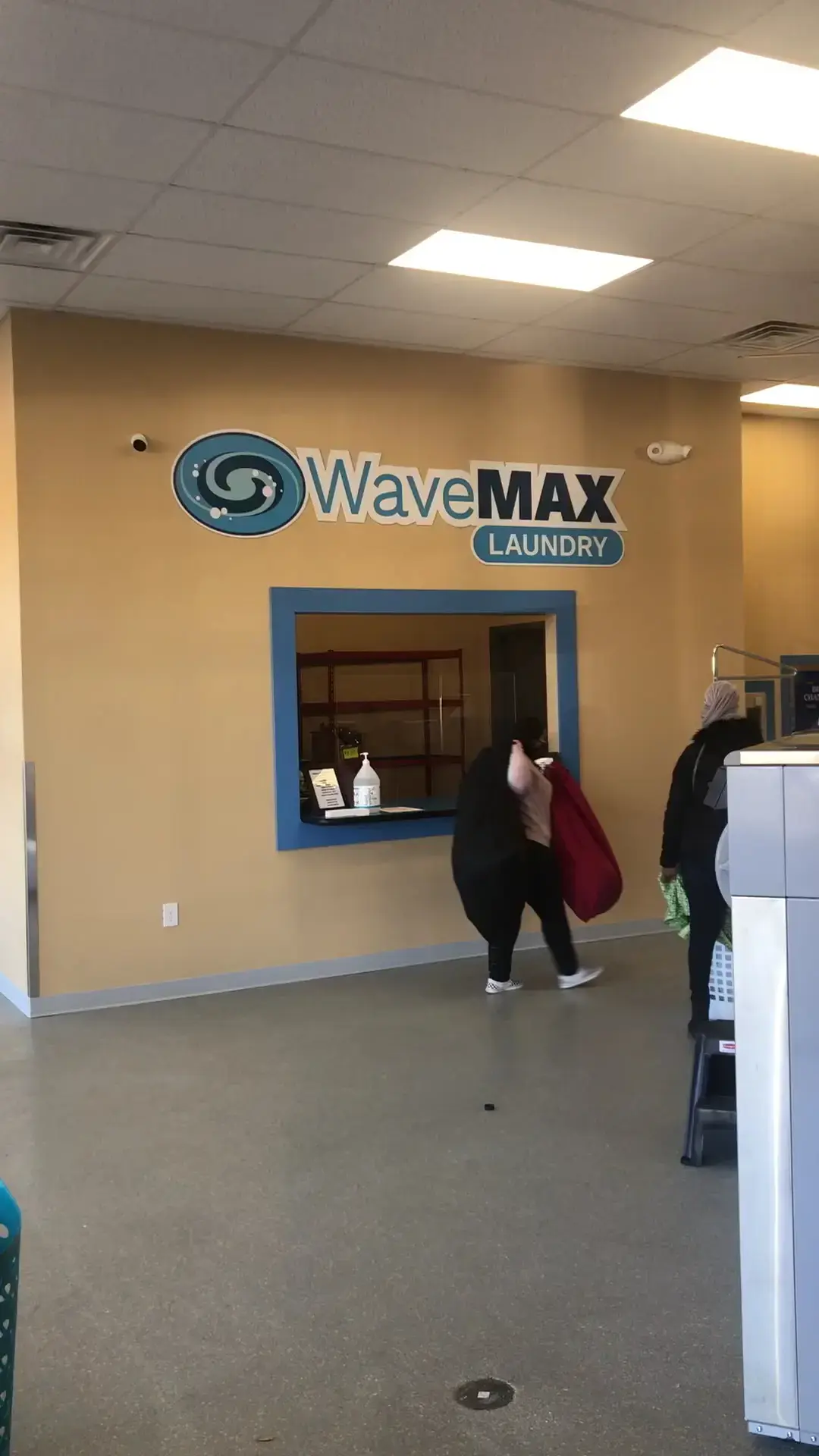 WaveMAX Laundry Gaithersburg, MD - Image 16