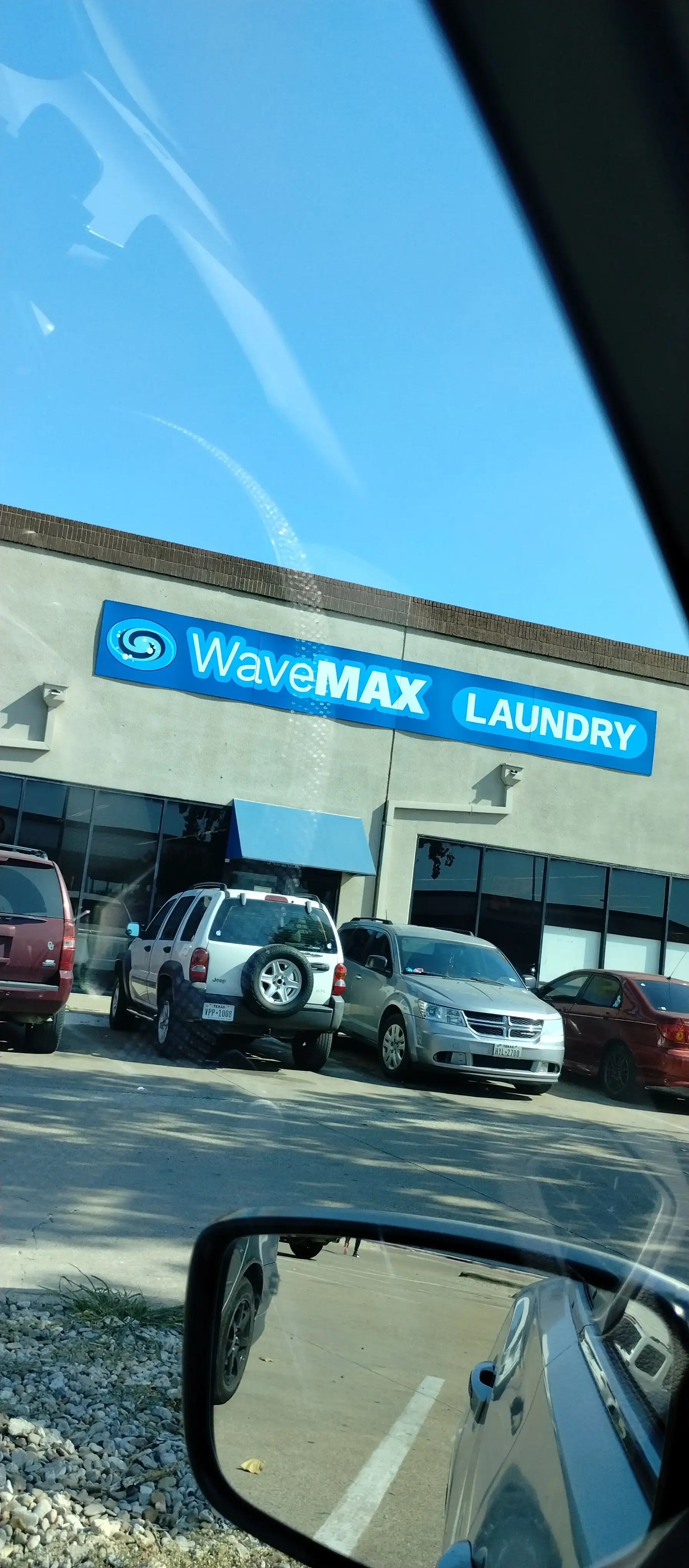 WaveMAX Laundry Grand Prairie thumbnail 17
