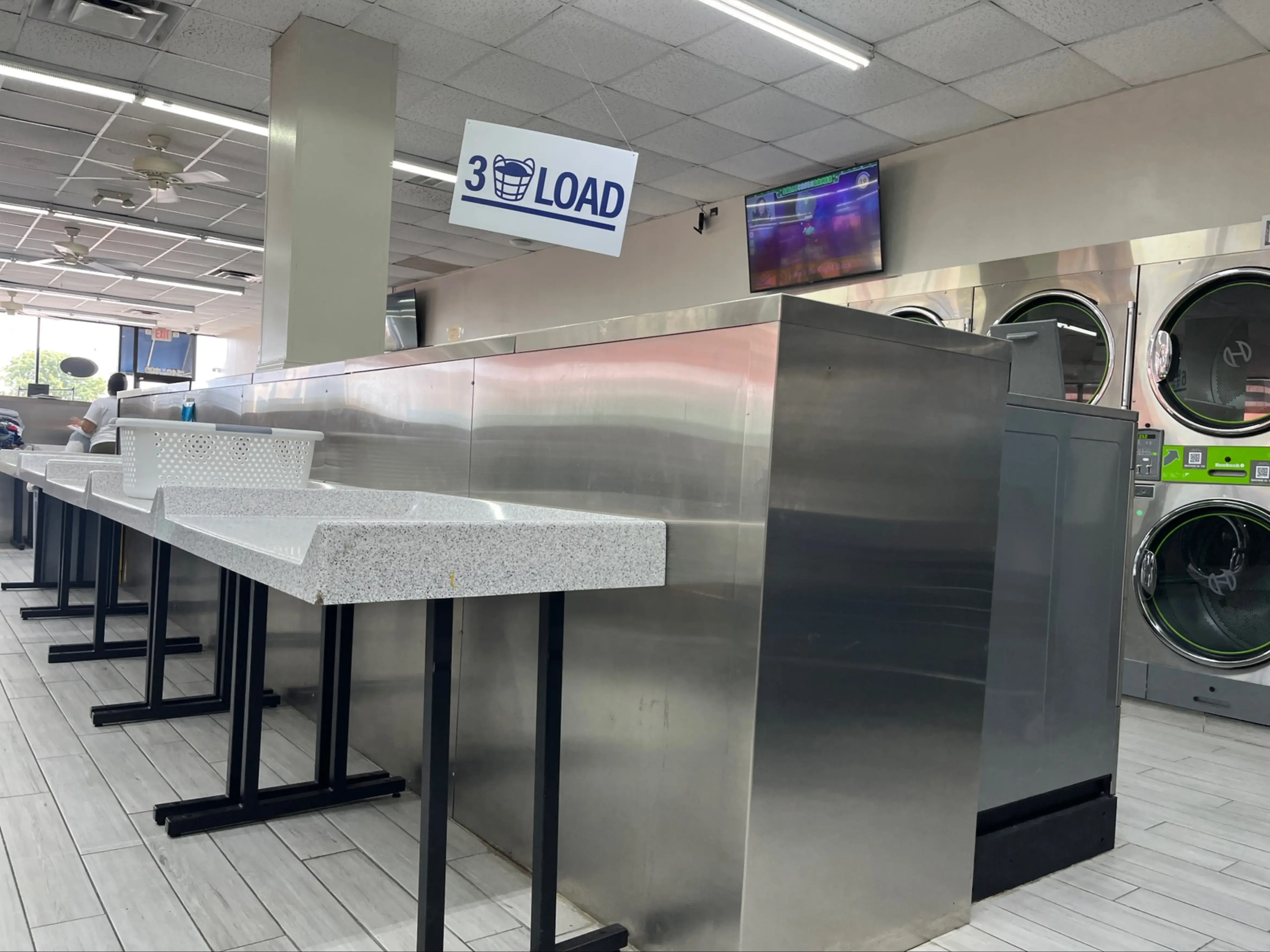 WaveMAX Laundry Grand Prairie - Image 6