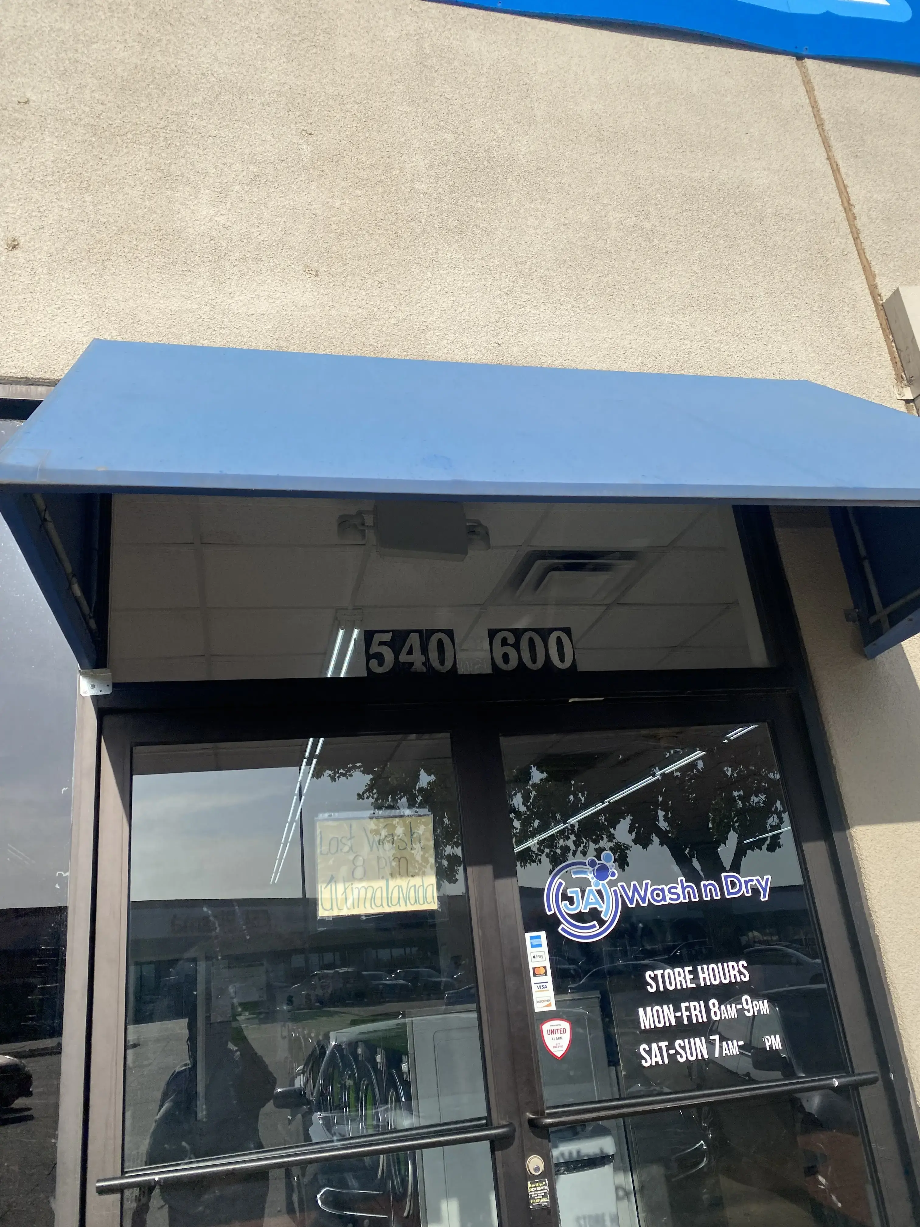WaveMAX Laundry Grand Prairie - Image 14