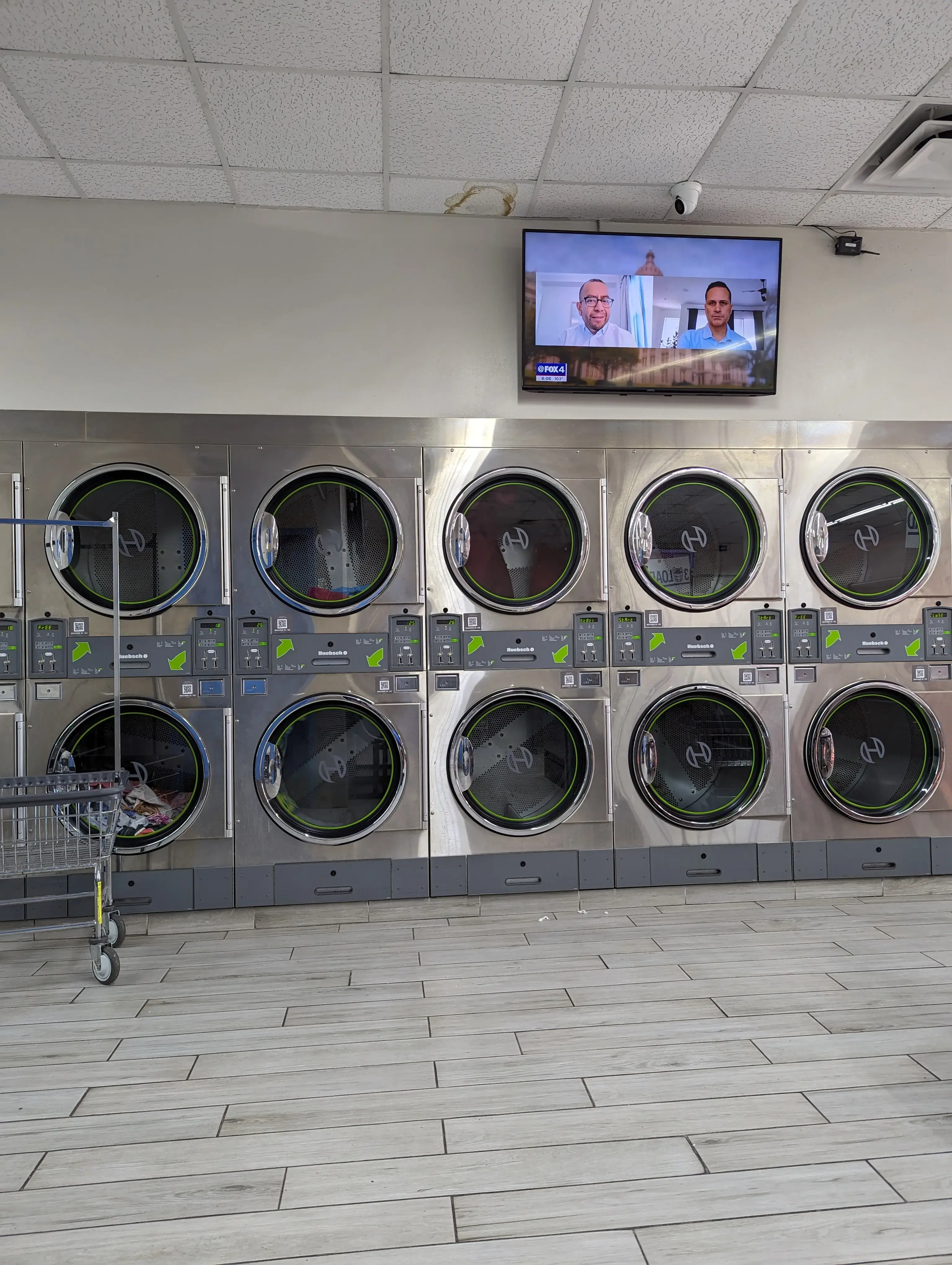 WaveMAX Laundry Grand Prairie thumbnail 12