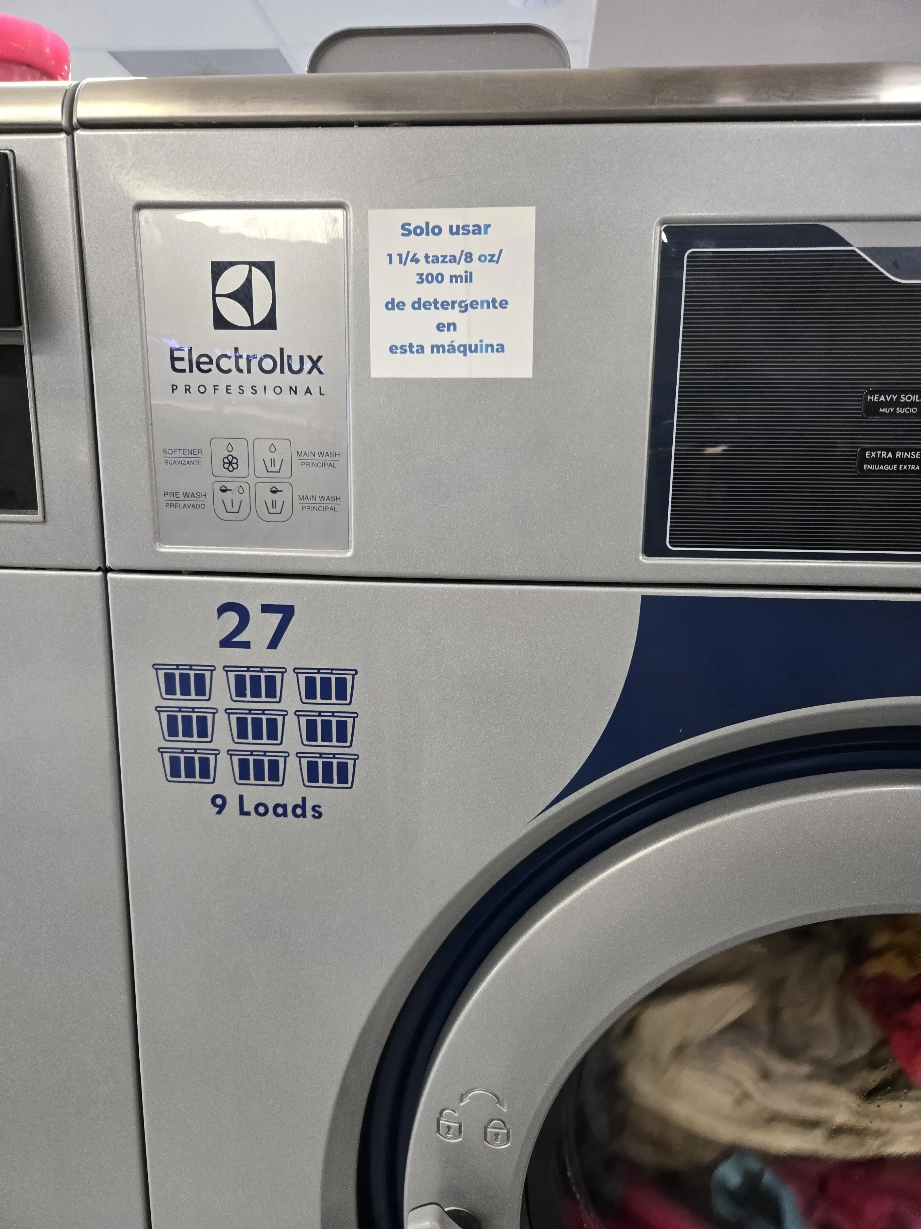 WaveMAX Laundry Hialeah, FL thumbnail 16