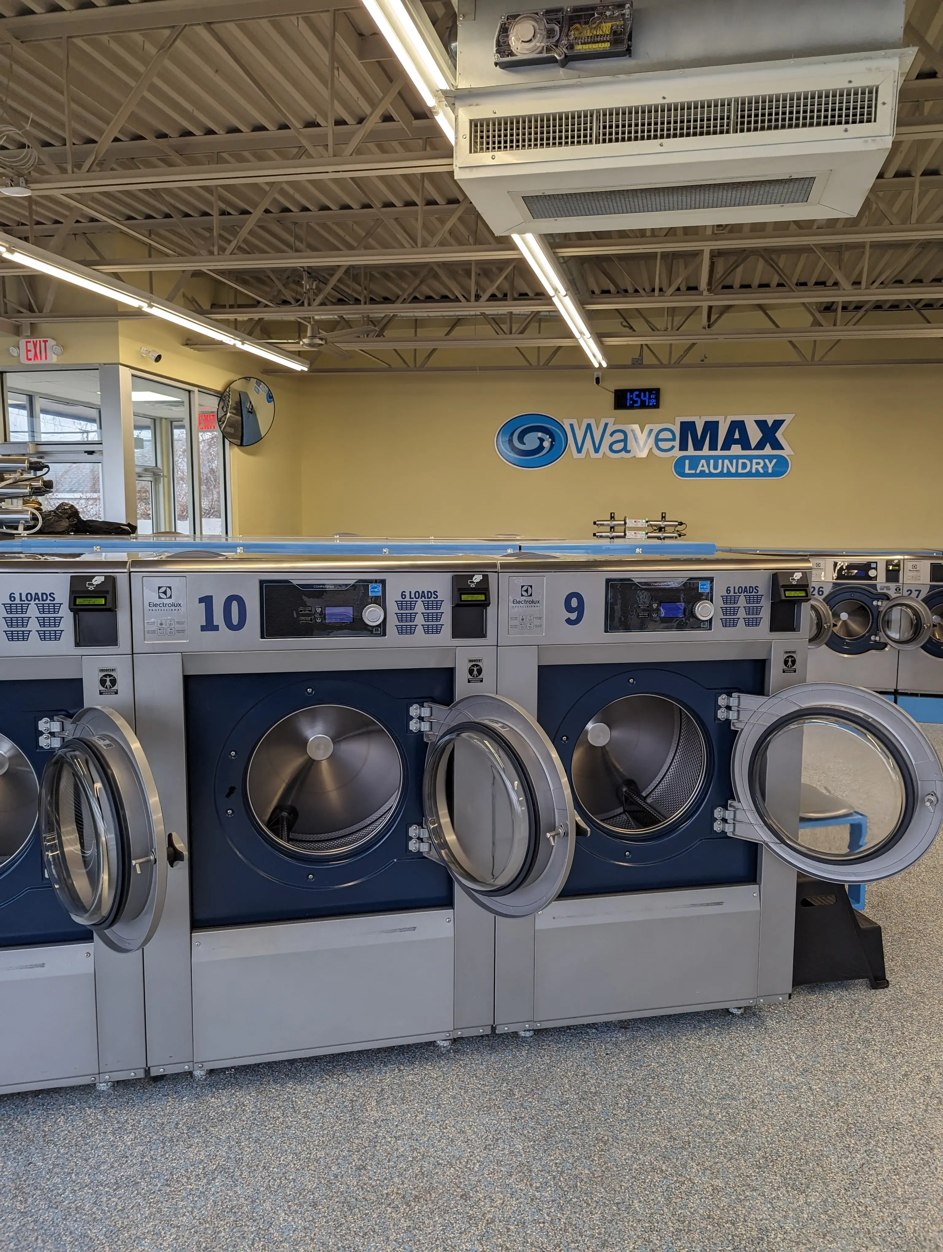 Wavemax Laundry Inkster, MI thumbnail 3
