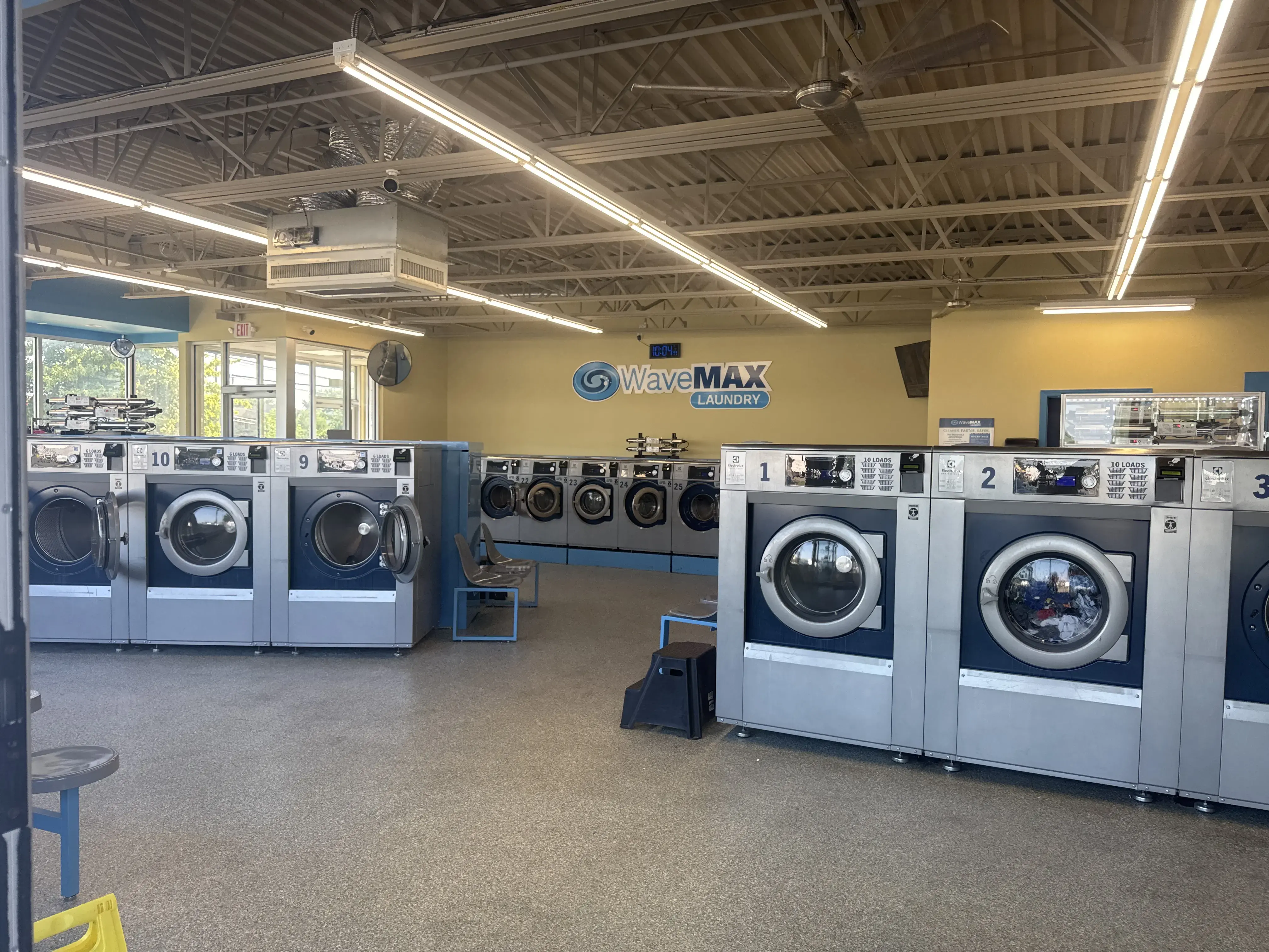 Wavemax Laundry Inkster, MI - Image 6