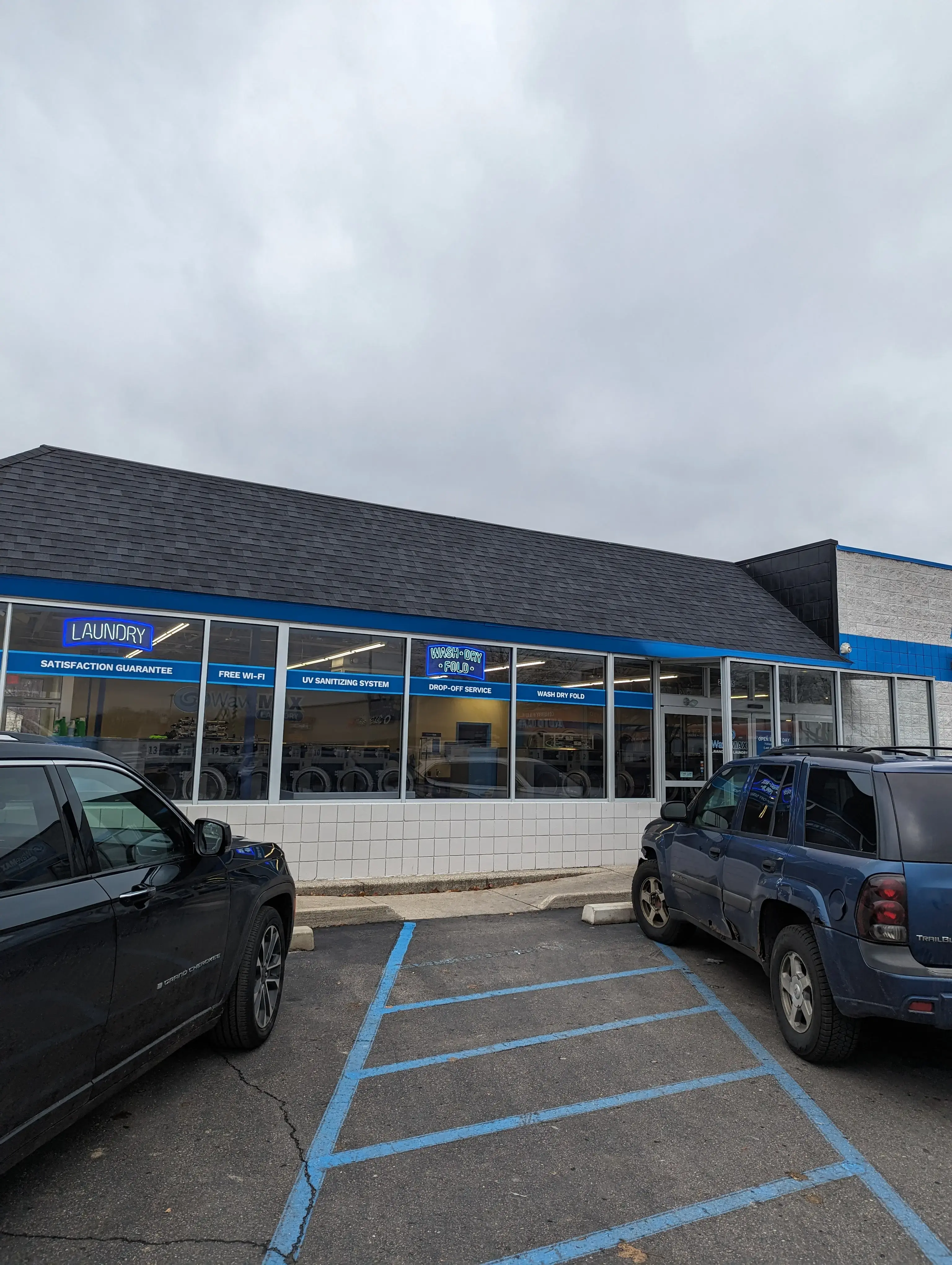 Wavemax Laundry Inkster, MI thumbnail 15