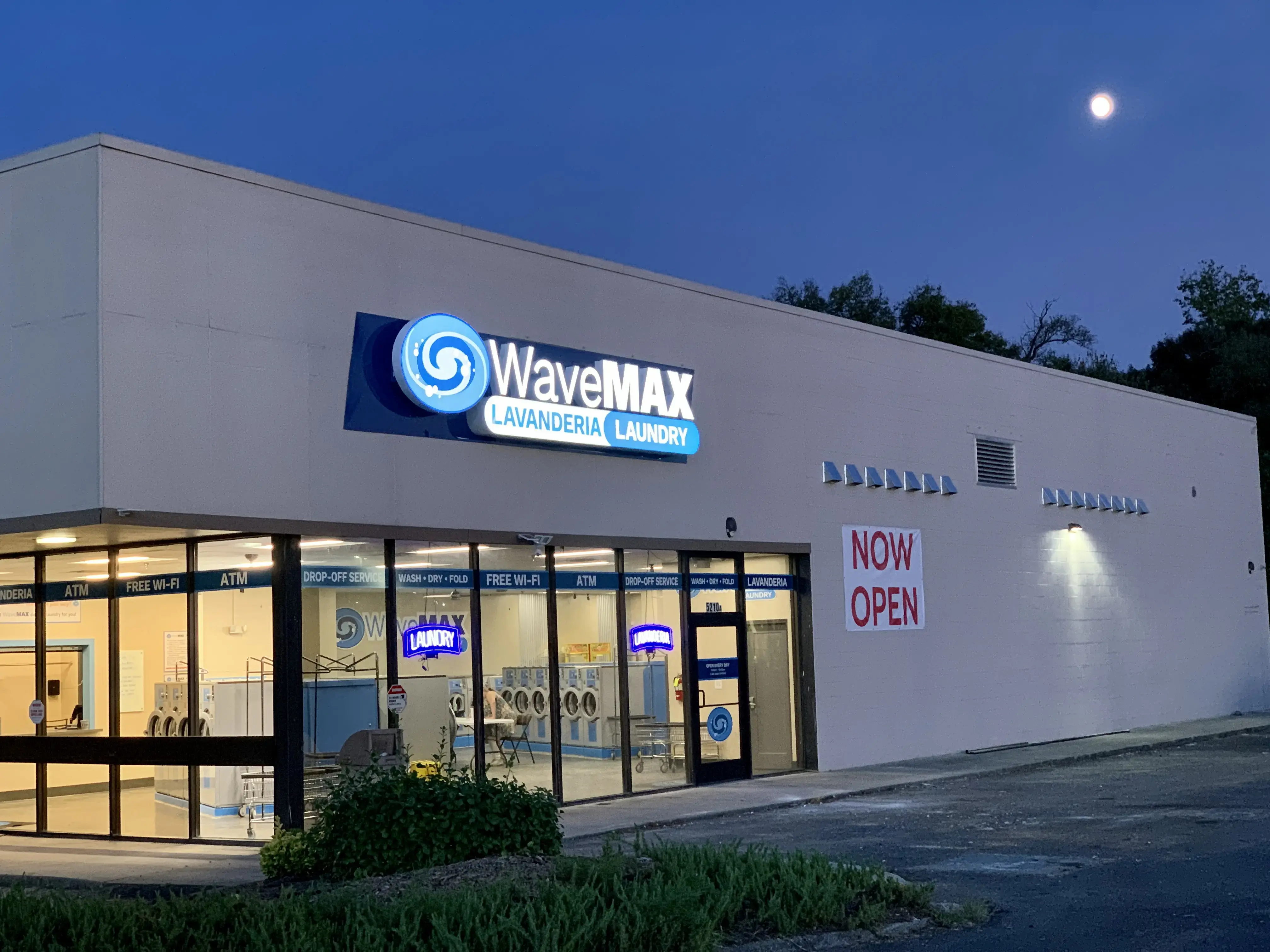 WaveMAX Laundry Knoxville thumbnail 53