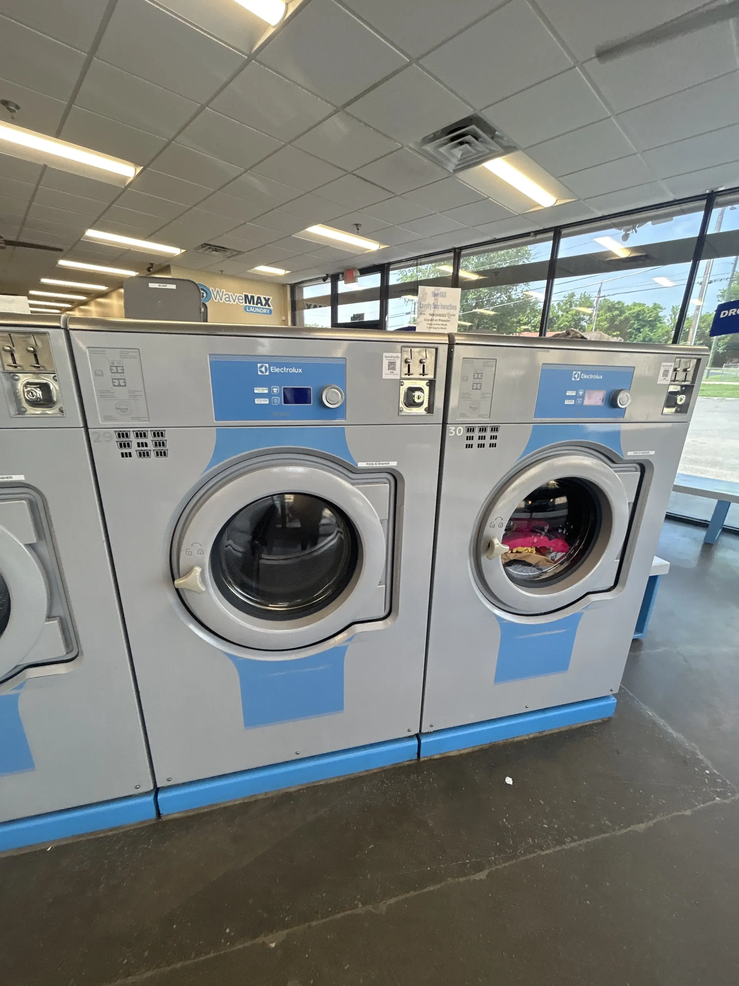 WaveMAX Laundry Knoxville thumbnail 9