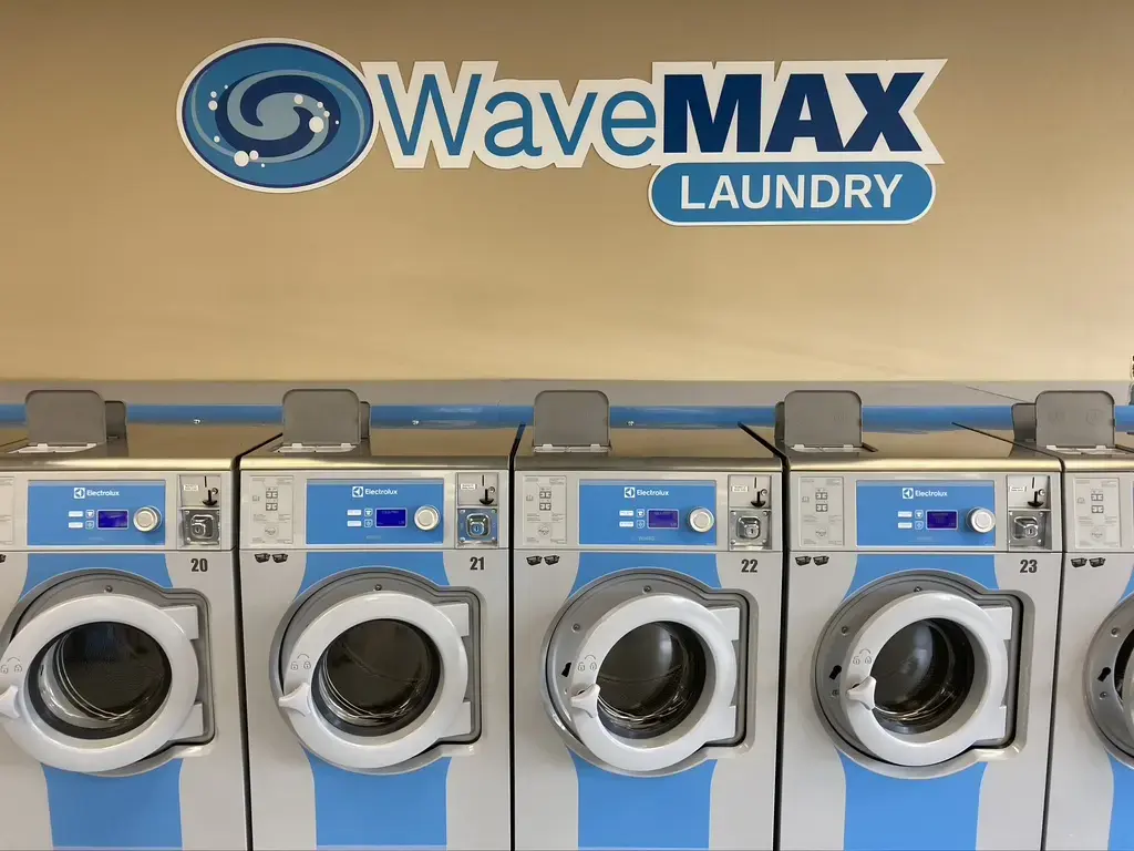 WaveMAX Laundry Lansing, MI location