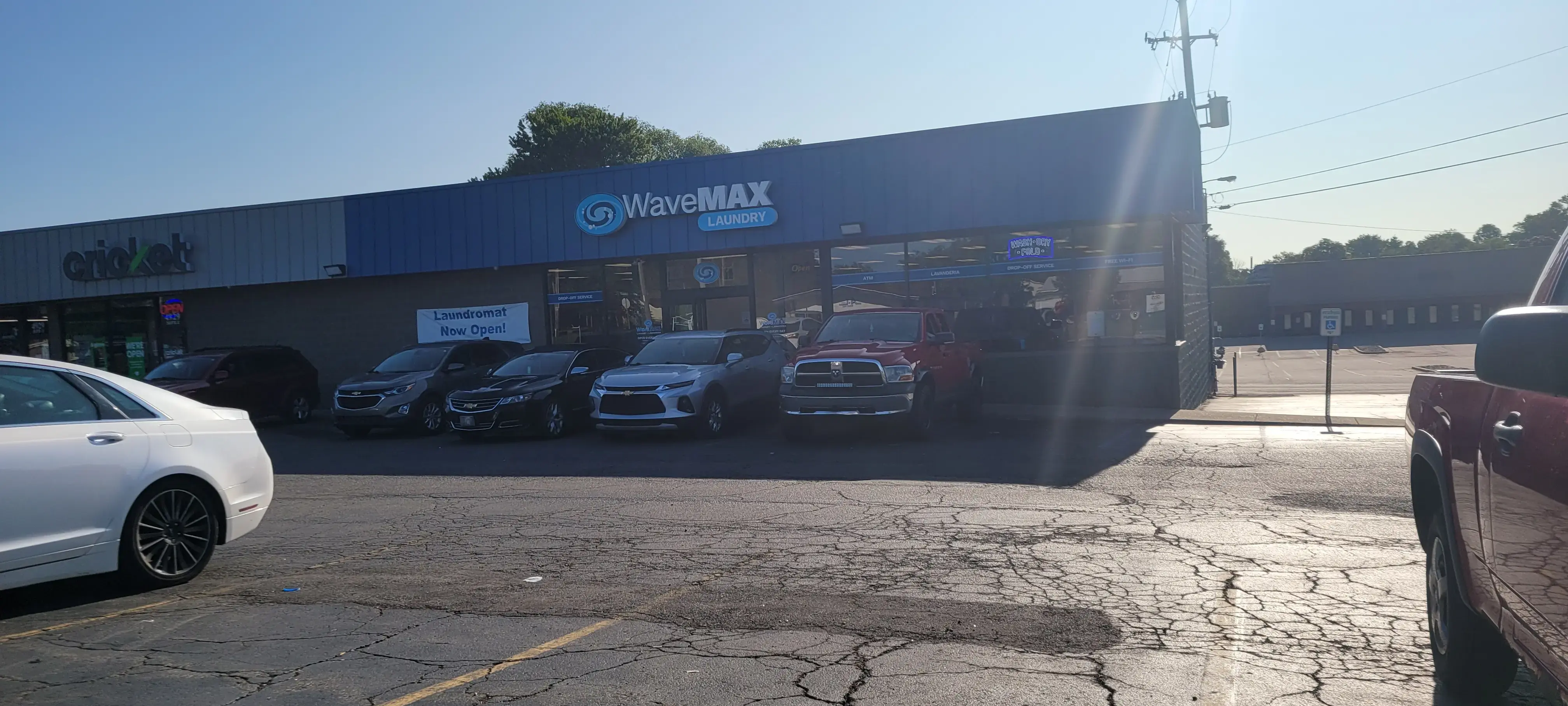 WaveMAX Laundry Lansing, MI thumbnail 15