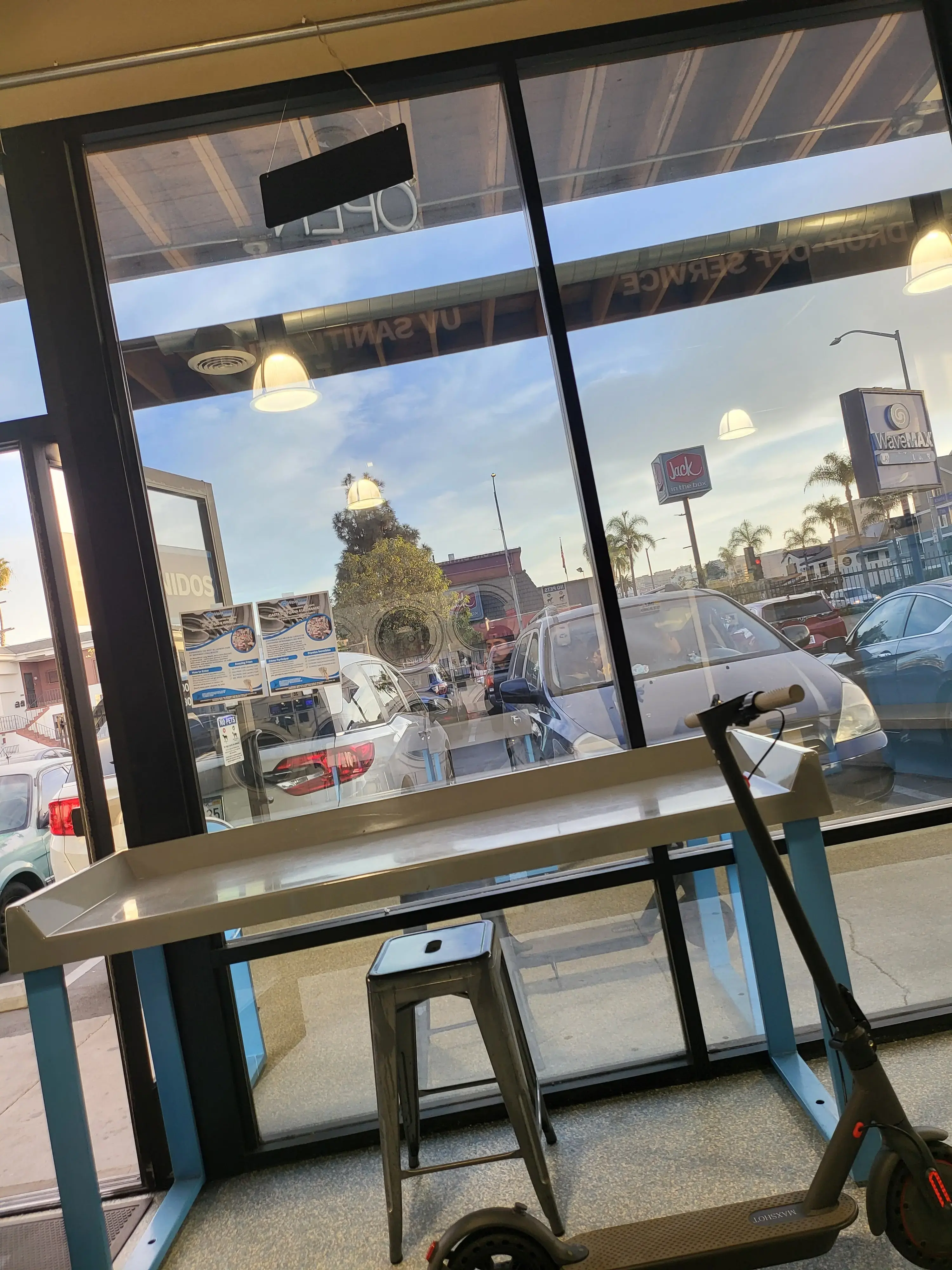 Wavemax Laundry Long Beach, CA thumbnail 7