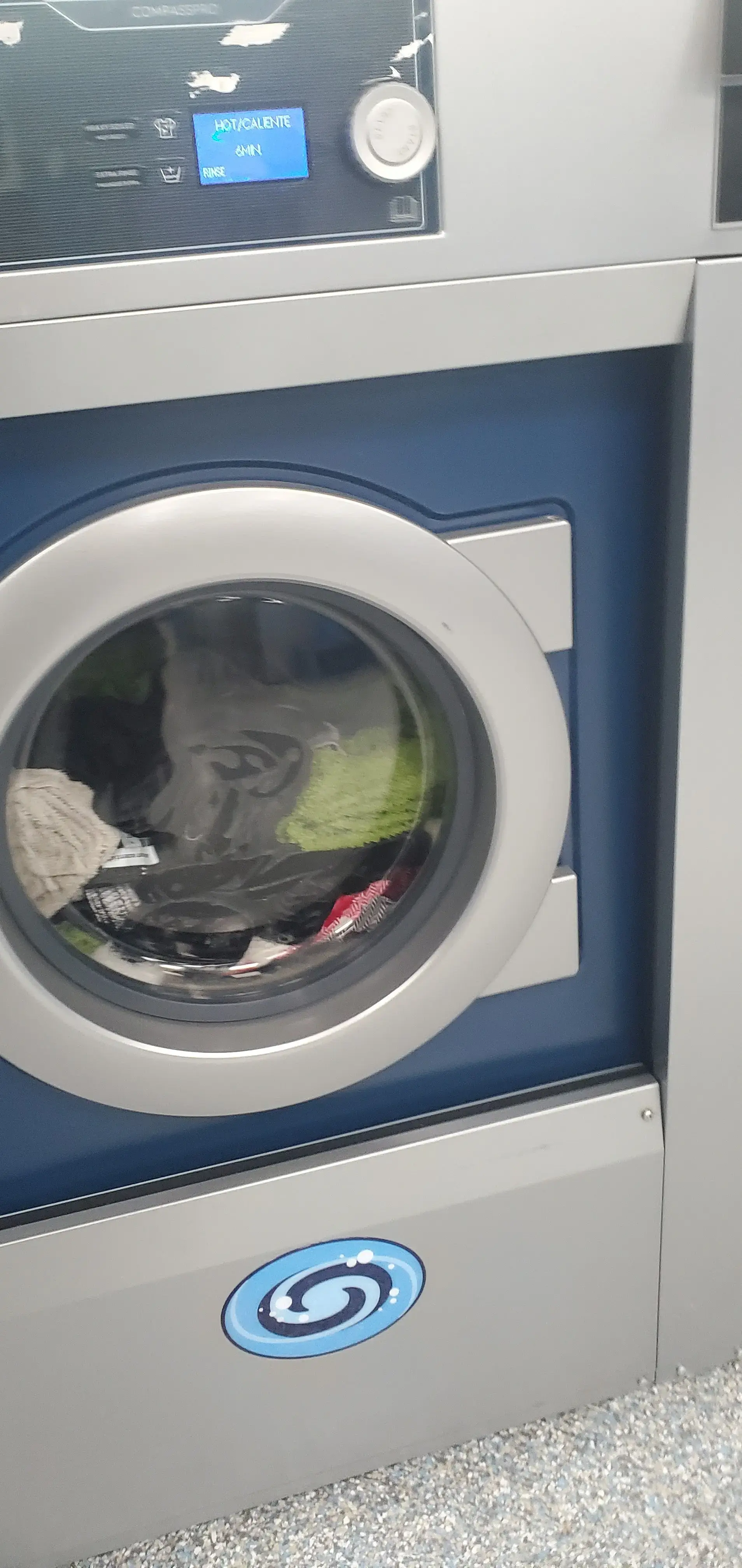 Wavemax Laundry Maple Heights, OH thumbnail 8