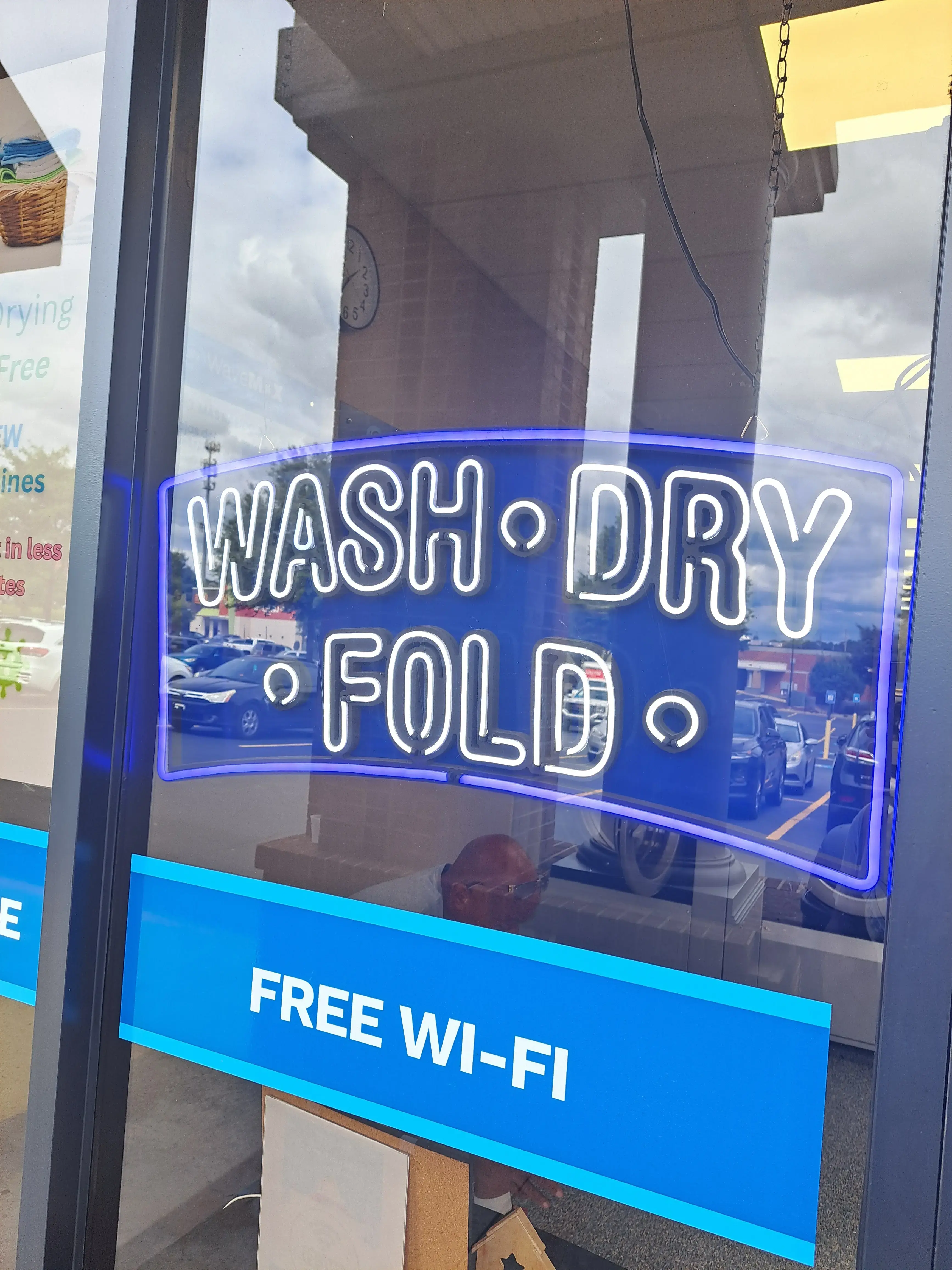 Wavemax Laundry Marietta, GA thumbnail 4