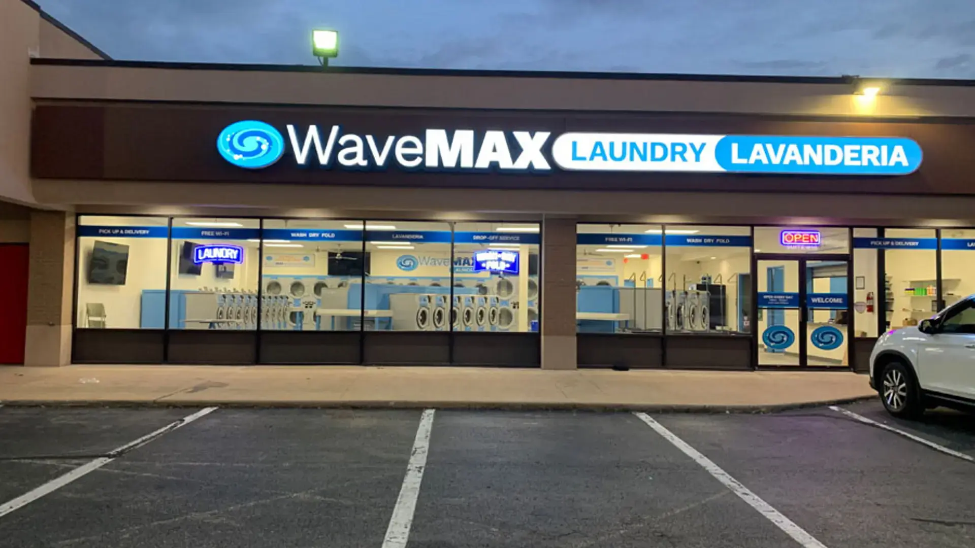 WaveMAX Laundry Mesquite, TX - Image 1