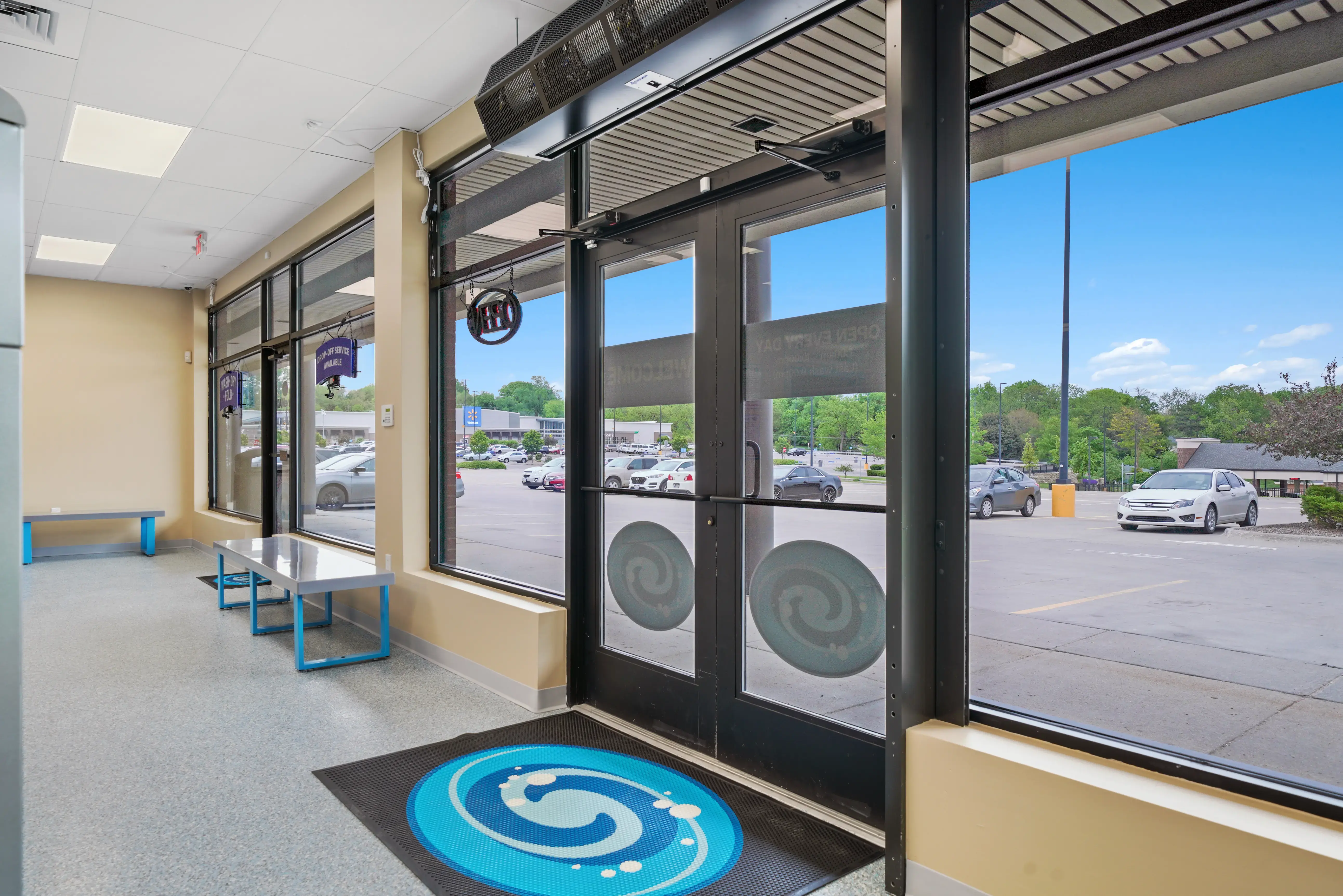 WaveMax Laundry Omaha, NE - Image 5
