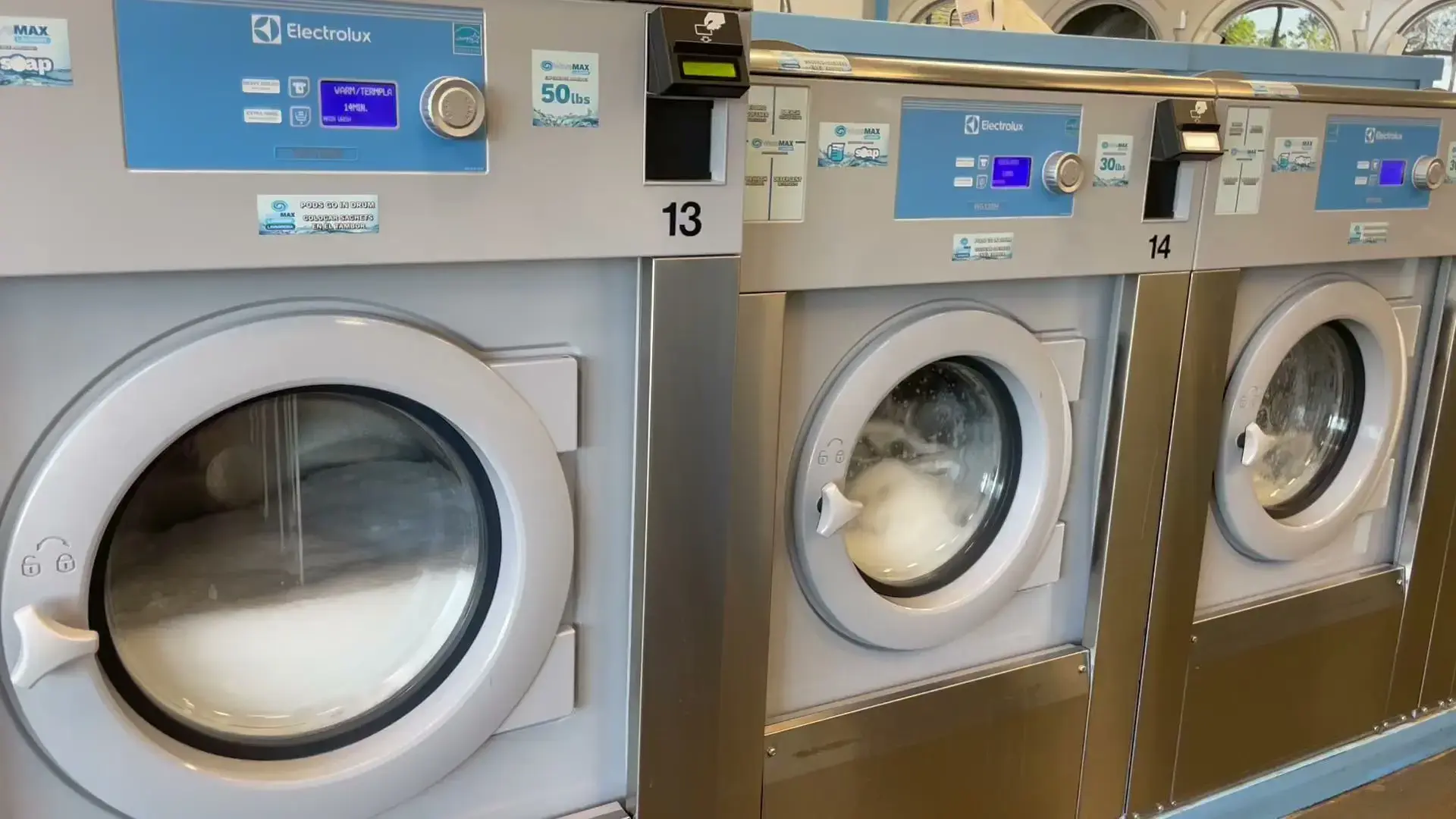 Wavemax Laundry Phoenix, AZ thumbnail 2