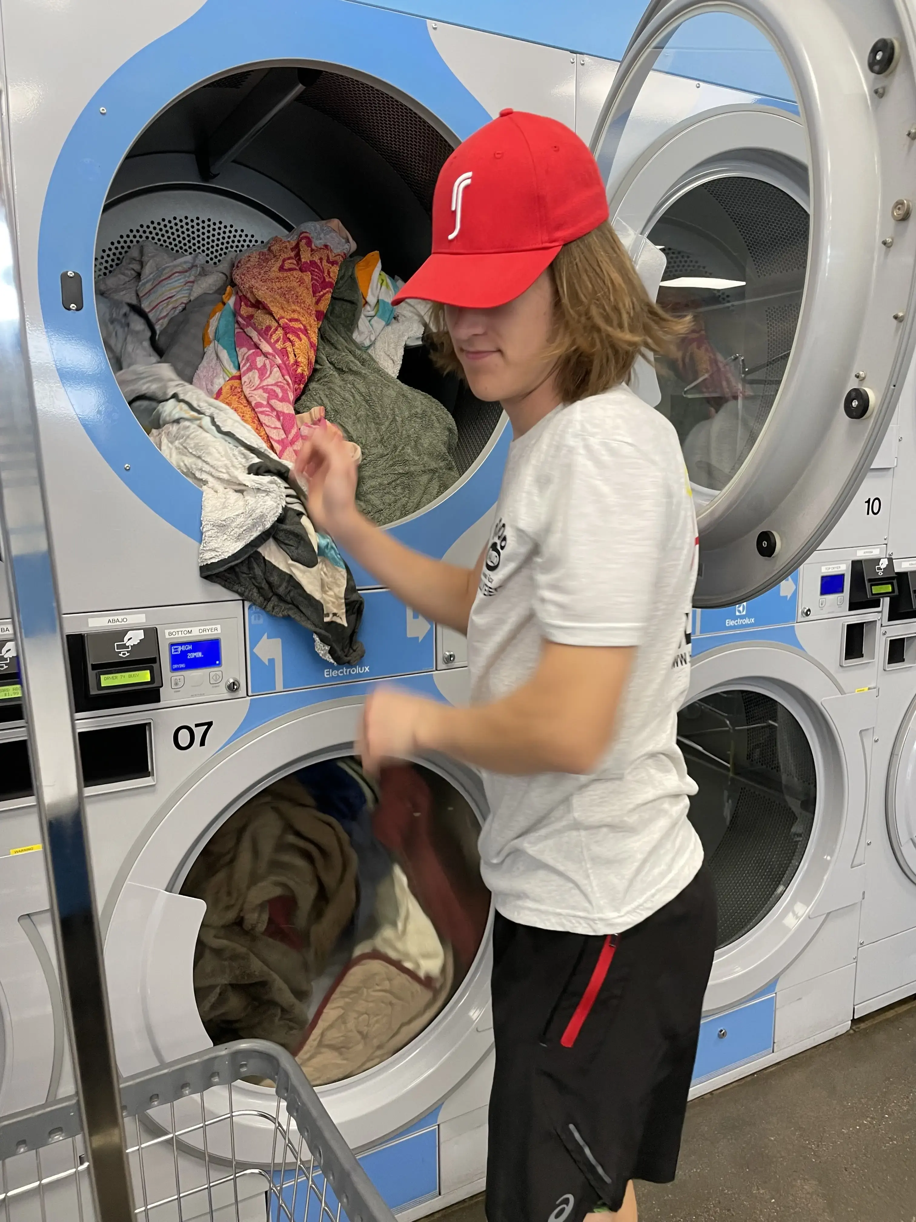 Wavemax Laundry Phoenix, AZ thumbnail 11