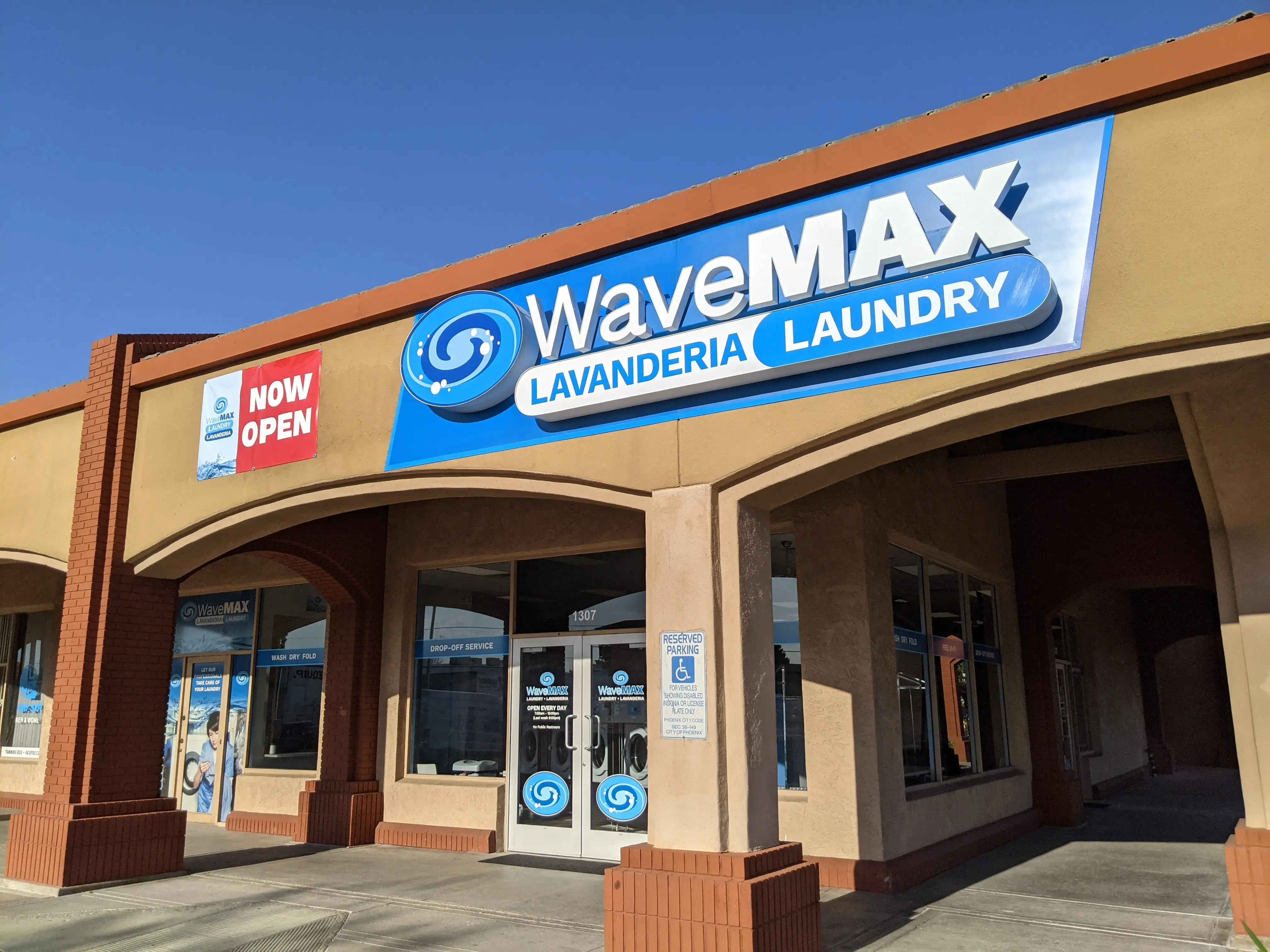 Wavemax Laundry Phoenix, AZ thumbnail 1
