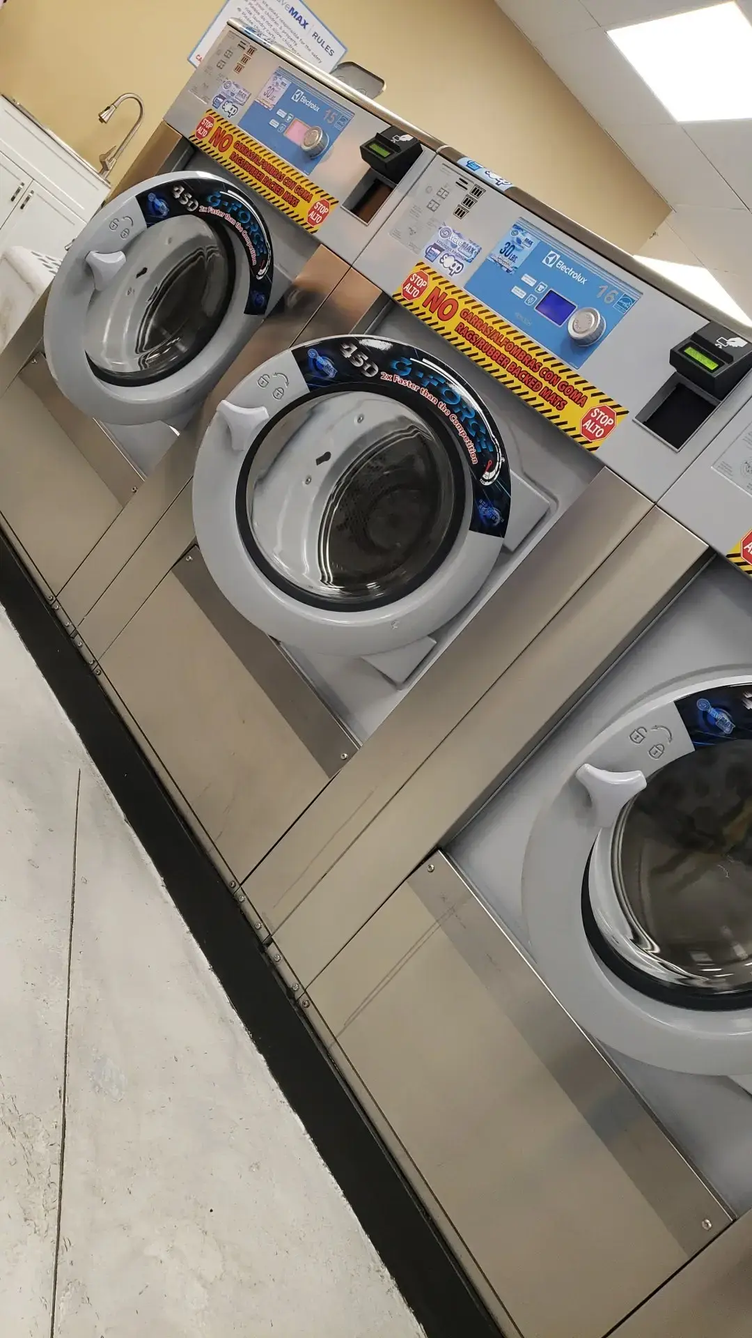 WaveMAX Laundry Phoenix - Image 6