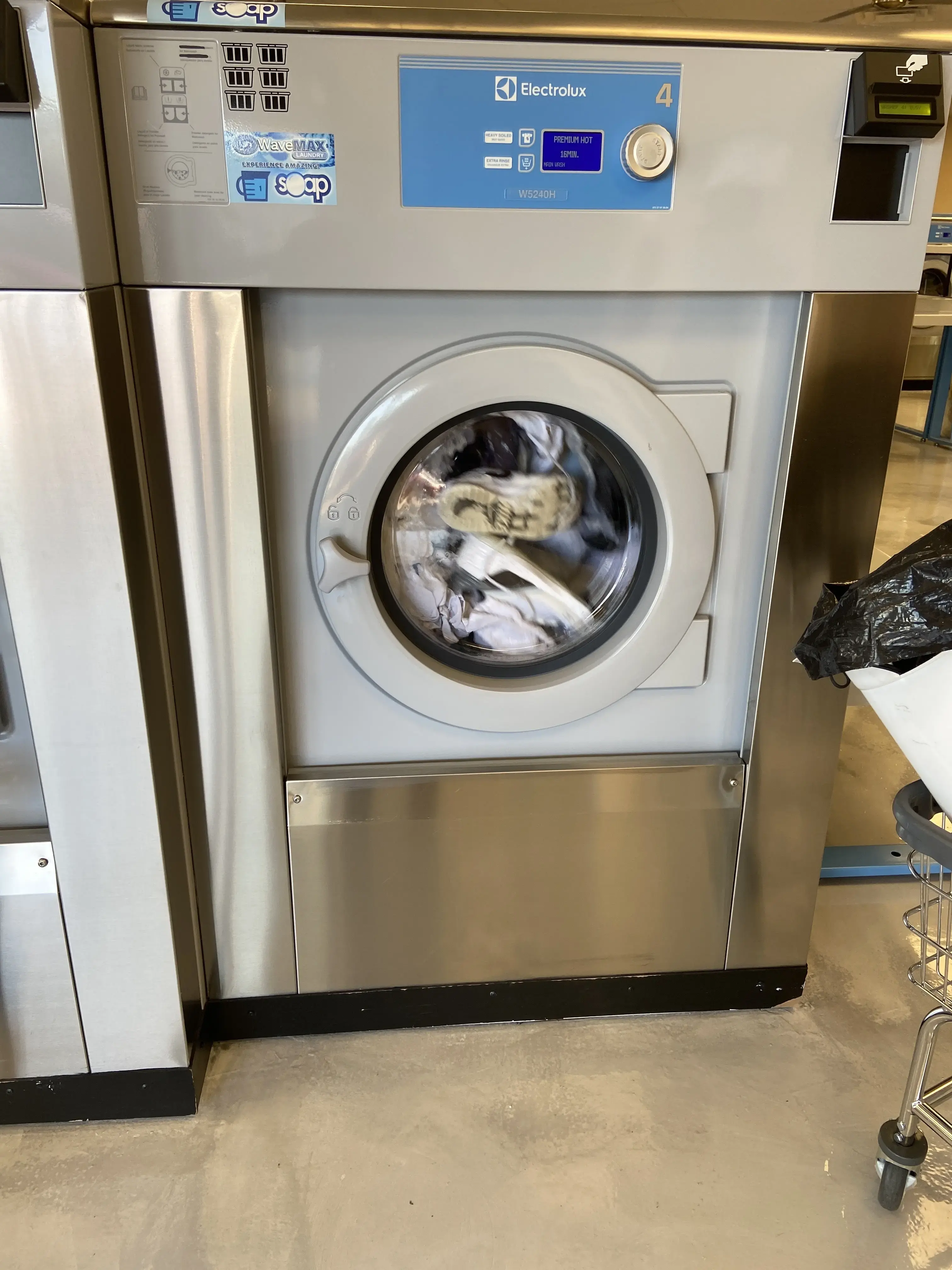 WaveMAX Laundry Phoenix thumbnail 8