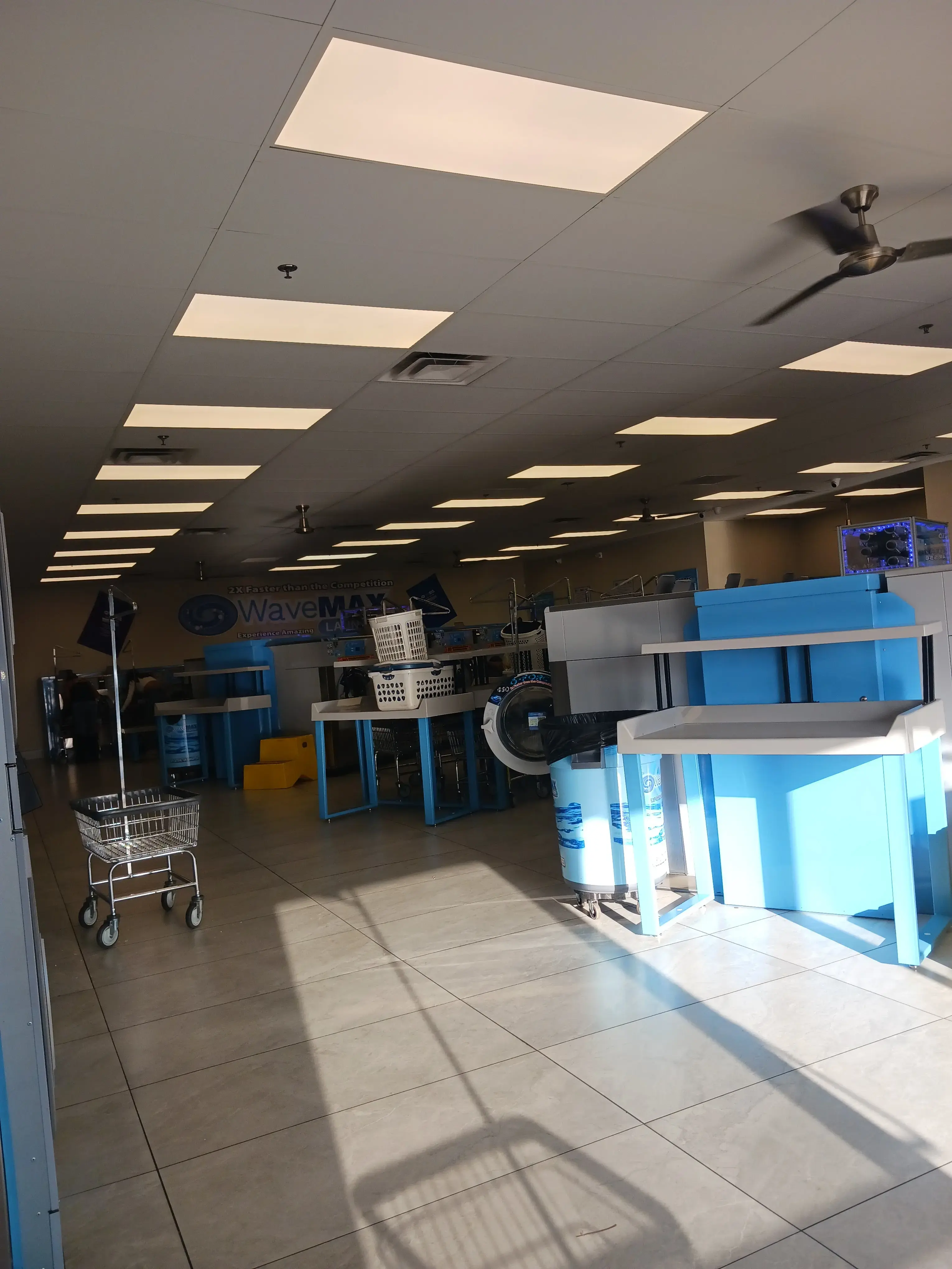 WaveMAX Laundry Phoenix - Image 4