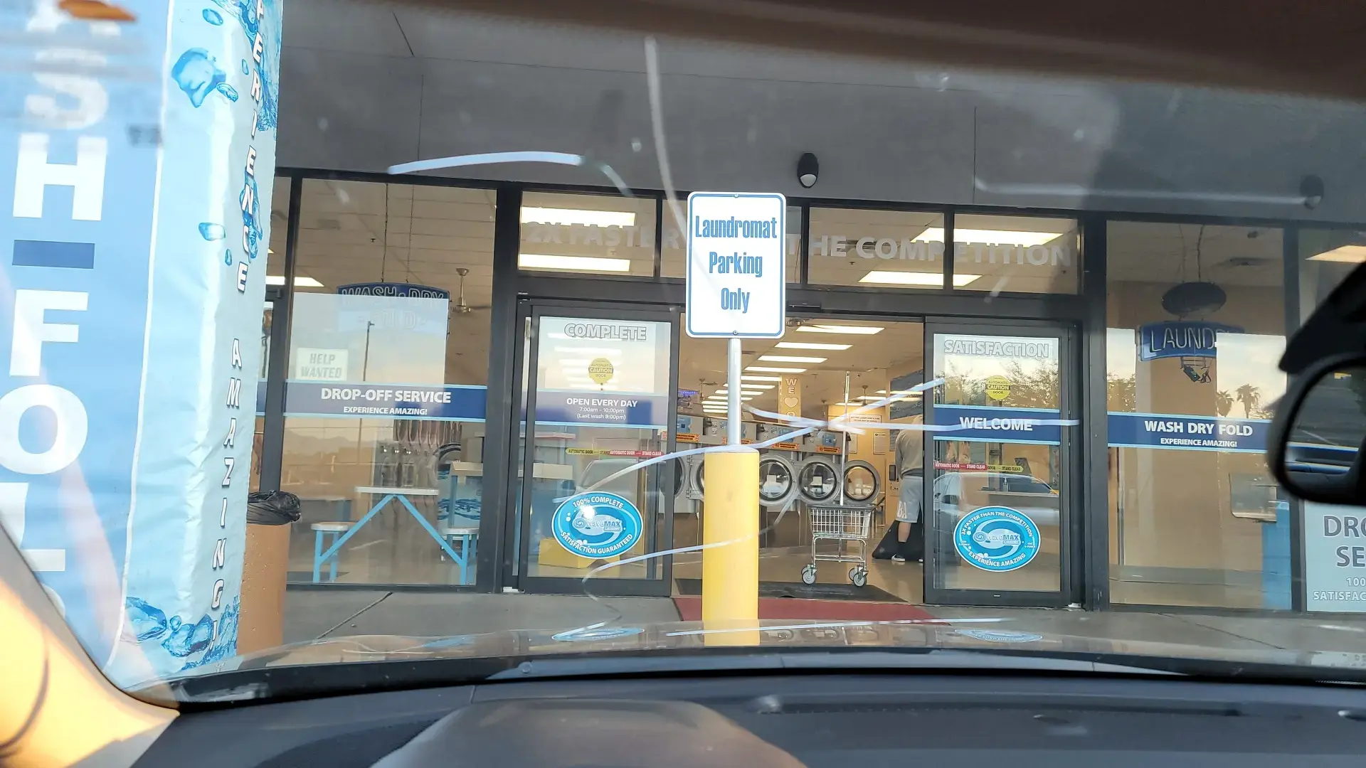 WaveMAX Laundry Phoenix - Image 15