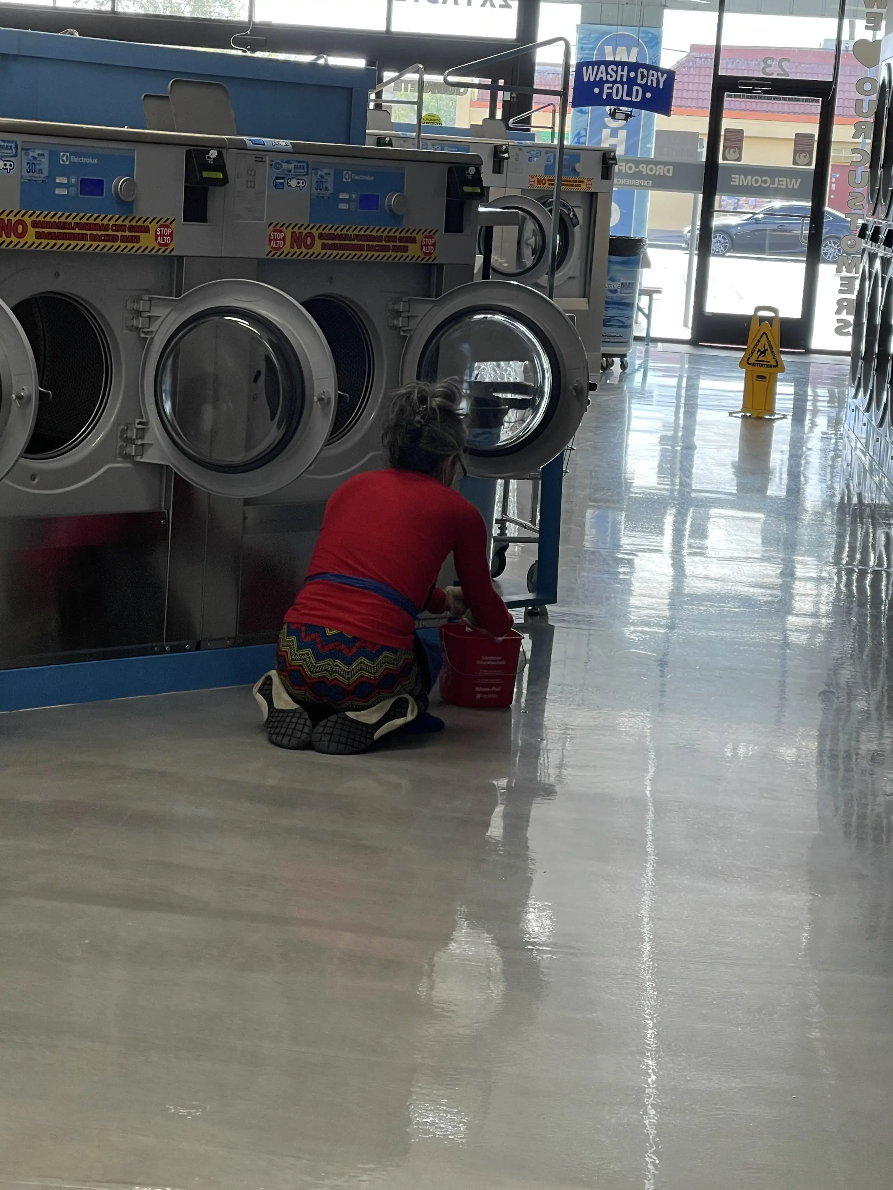 WaveMAX Laundry Phoenix - Image 13