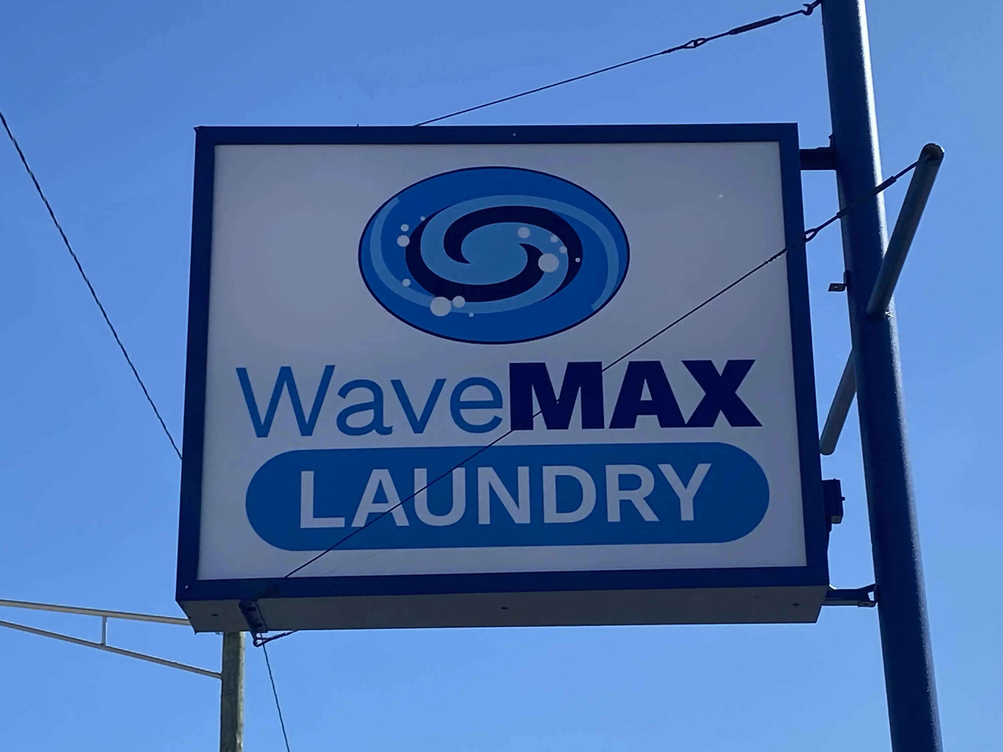 WaveMAX Laundry Southgate, MI - Image 8
