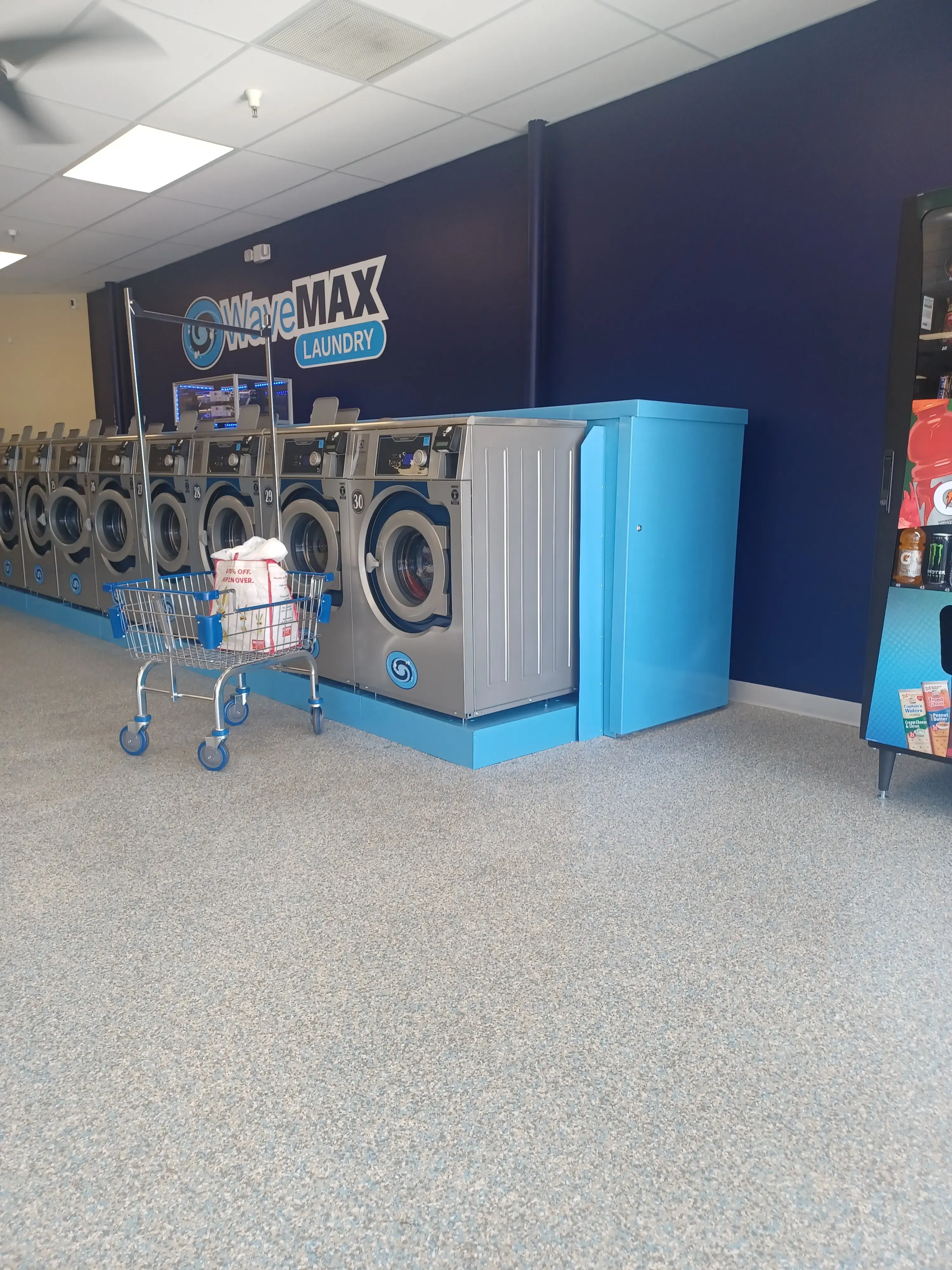 WaveMAX Laundry Tucson, AZ - Image 16