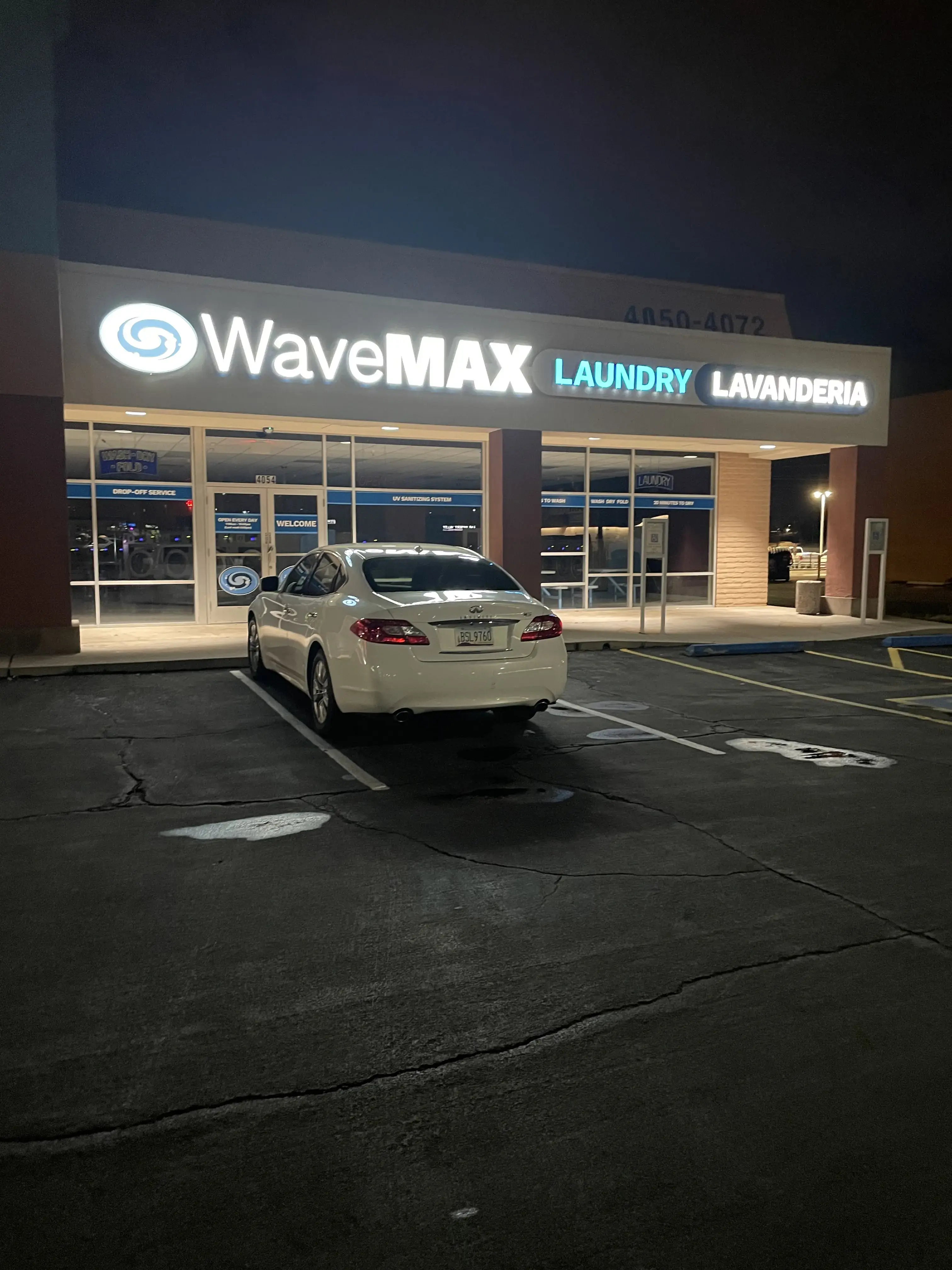 WaveMAX Laundry Tucson, AZ thumbnail 20