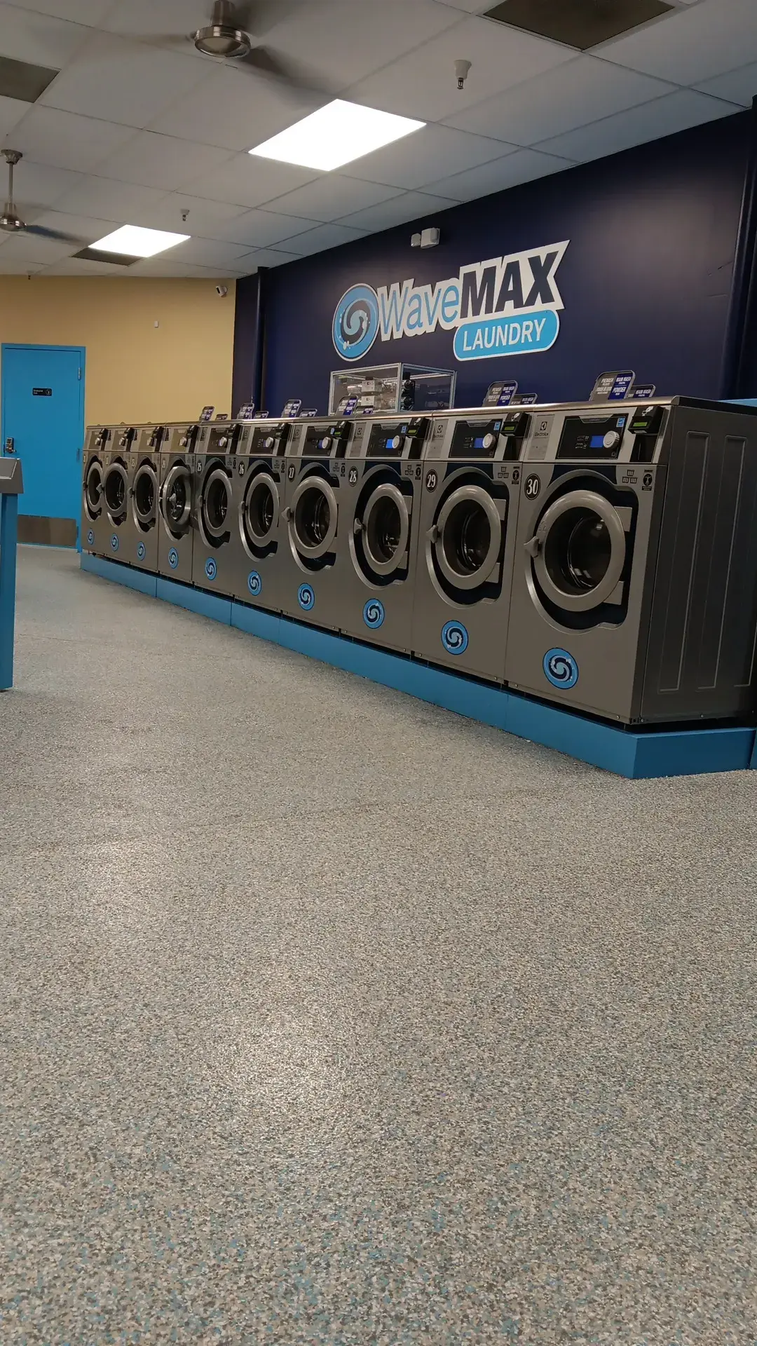 WaveMAX Laundry Tucson, AZ - Image 17