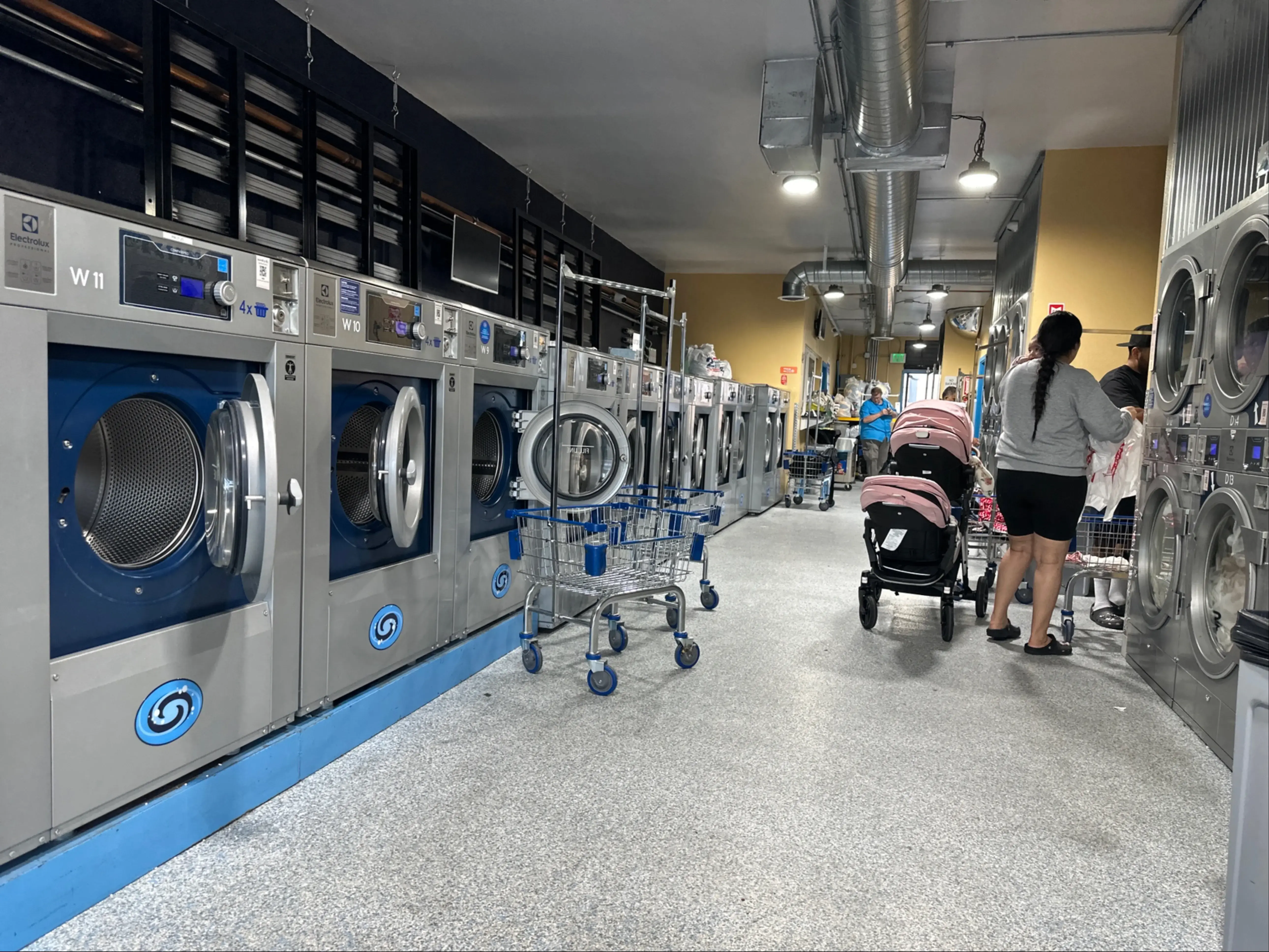 WaveMAX Laundry thumbnail 3