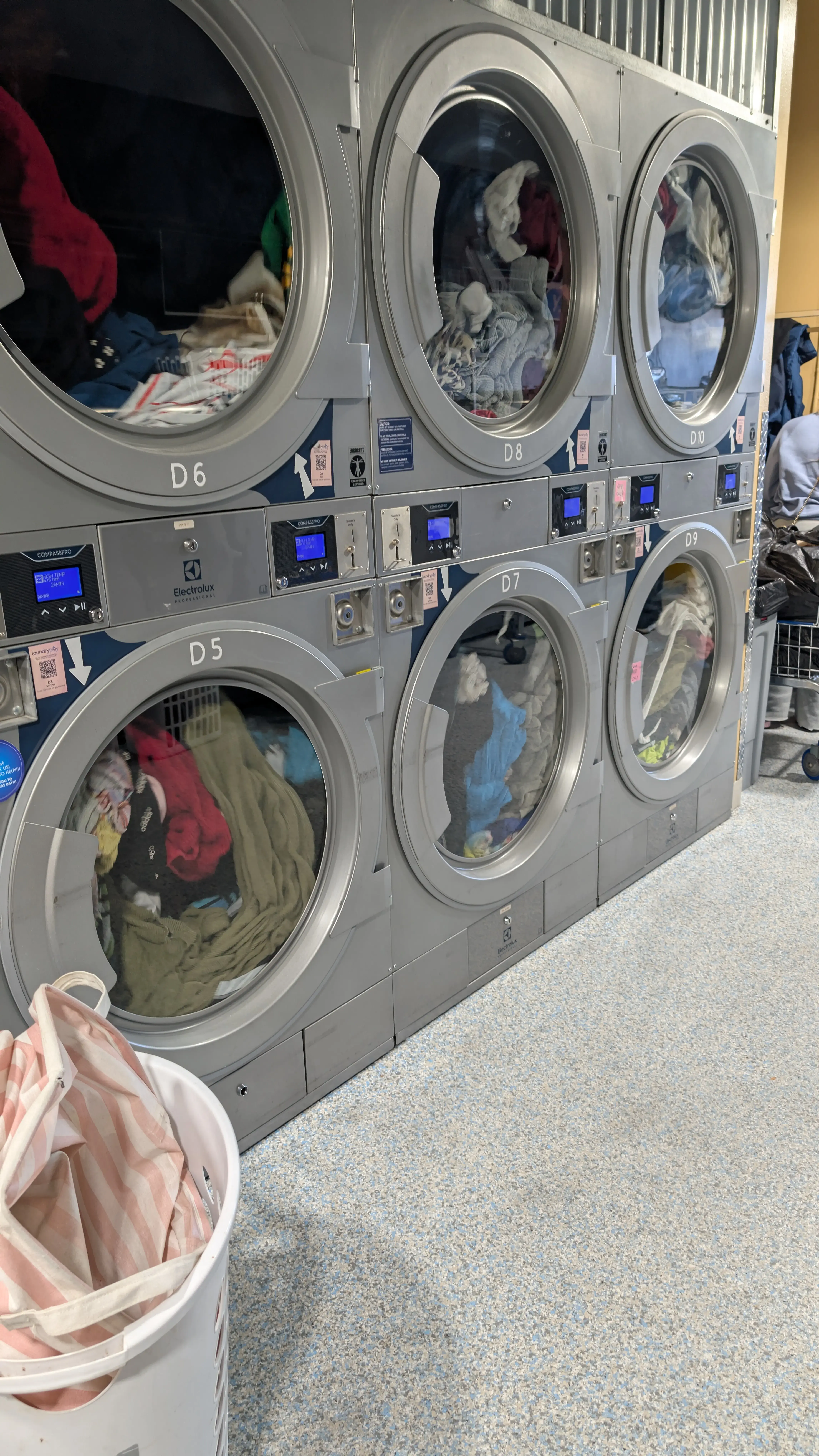WaveMAX Laundry - Image 5