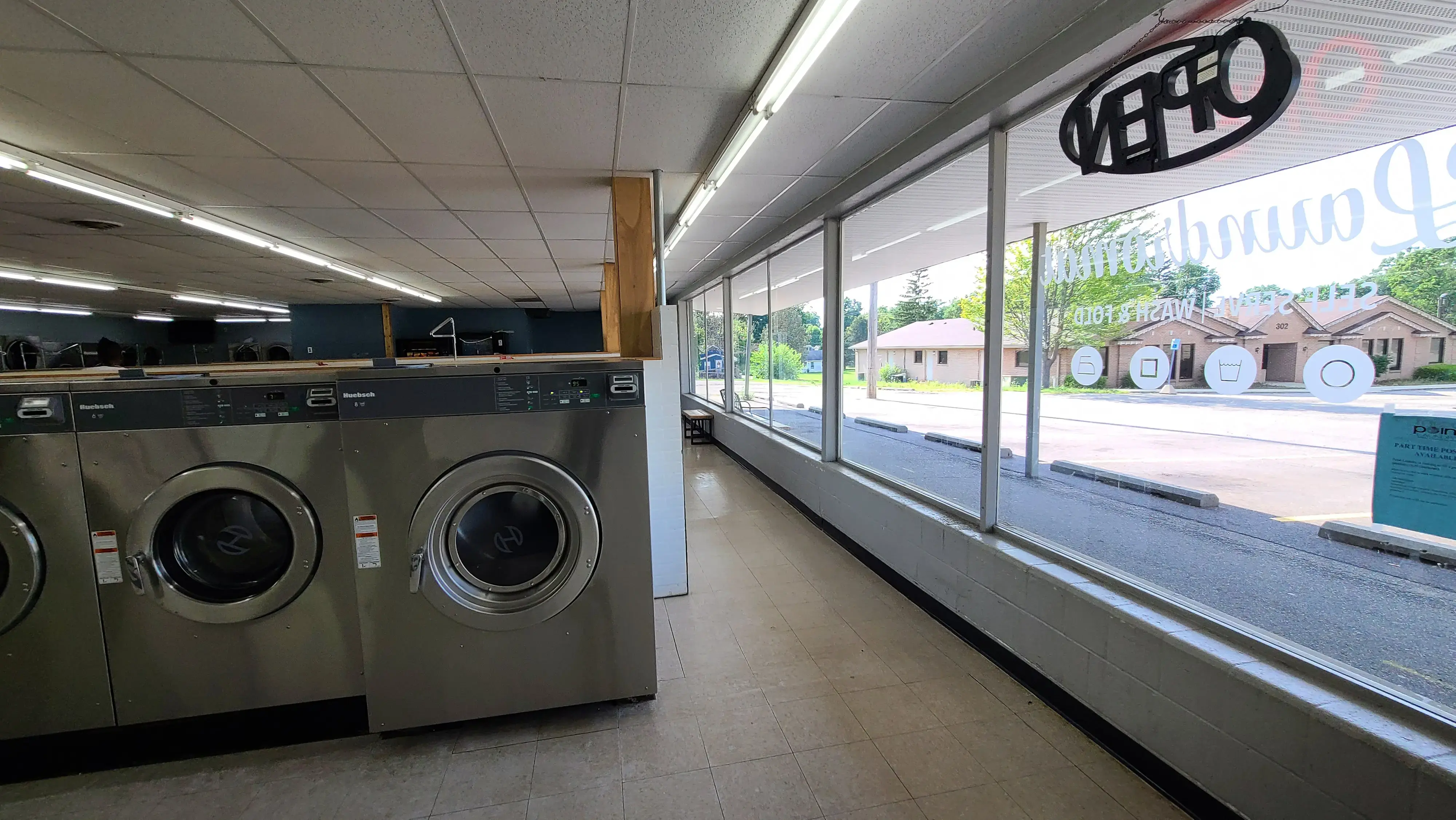 Waverly Point Laundry thumbnail 17