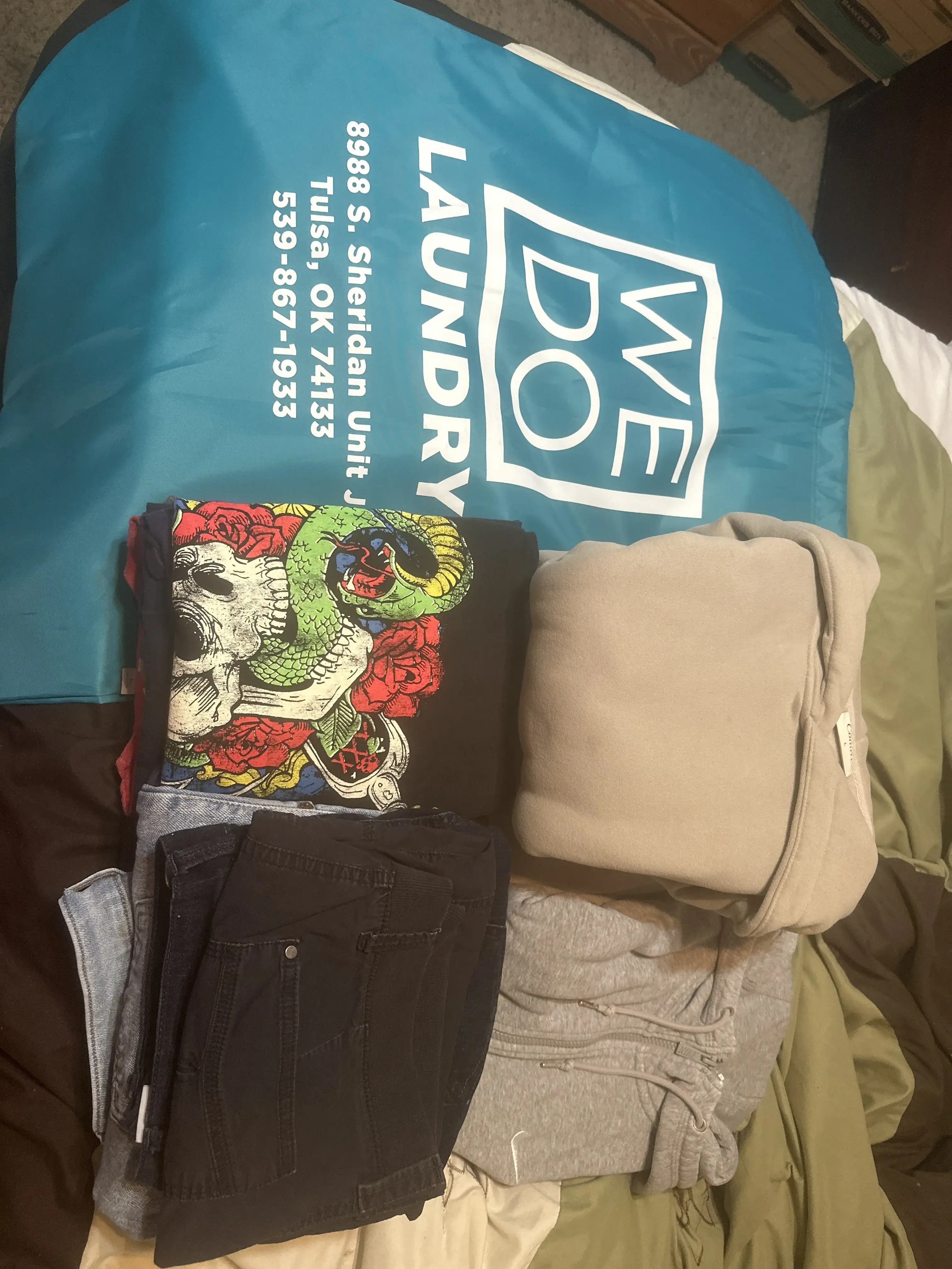 We Do Laundry - Image 9