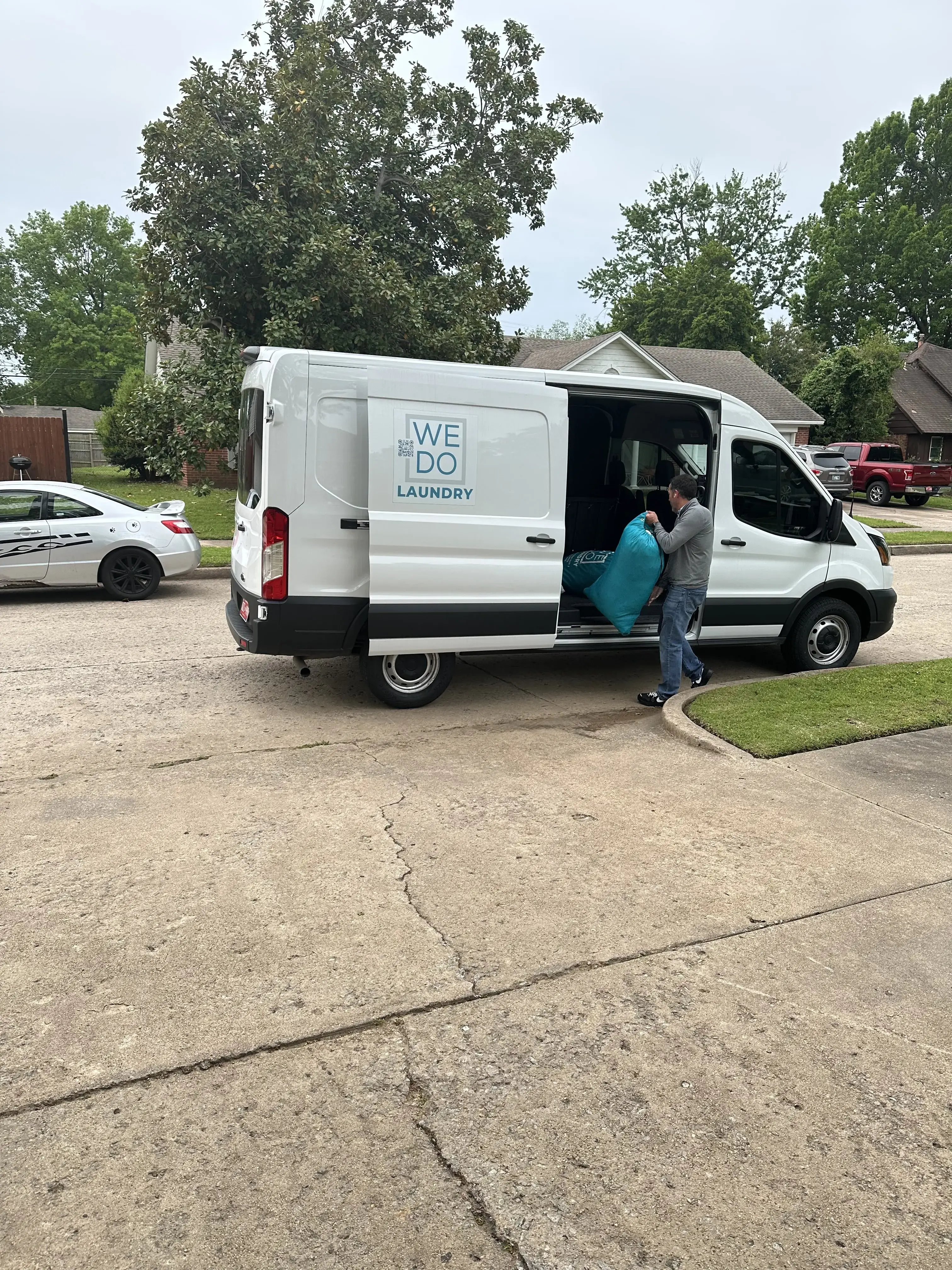 We Do Laundry - Image 7