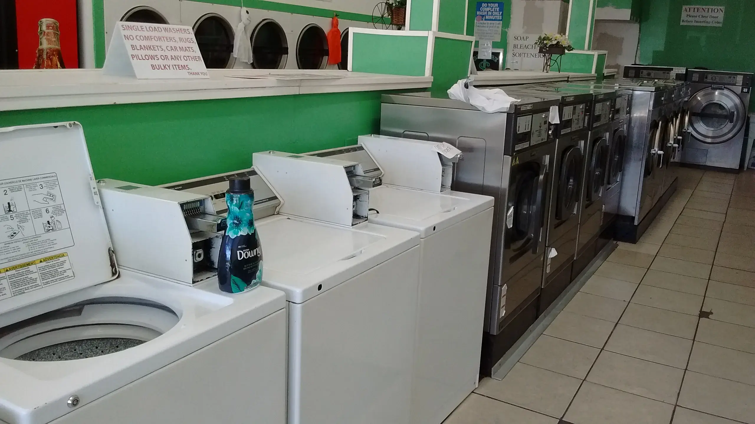 Weaver's Corner Laundromat thumbnail 8