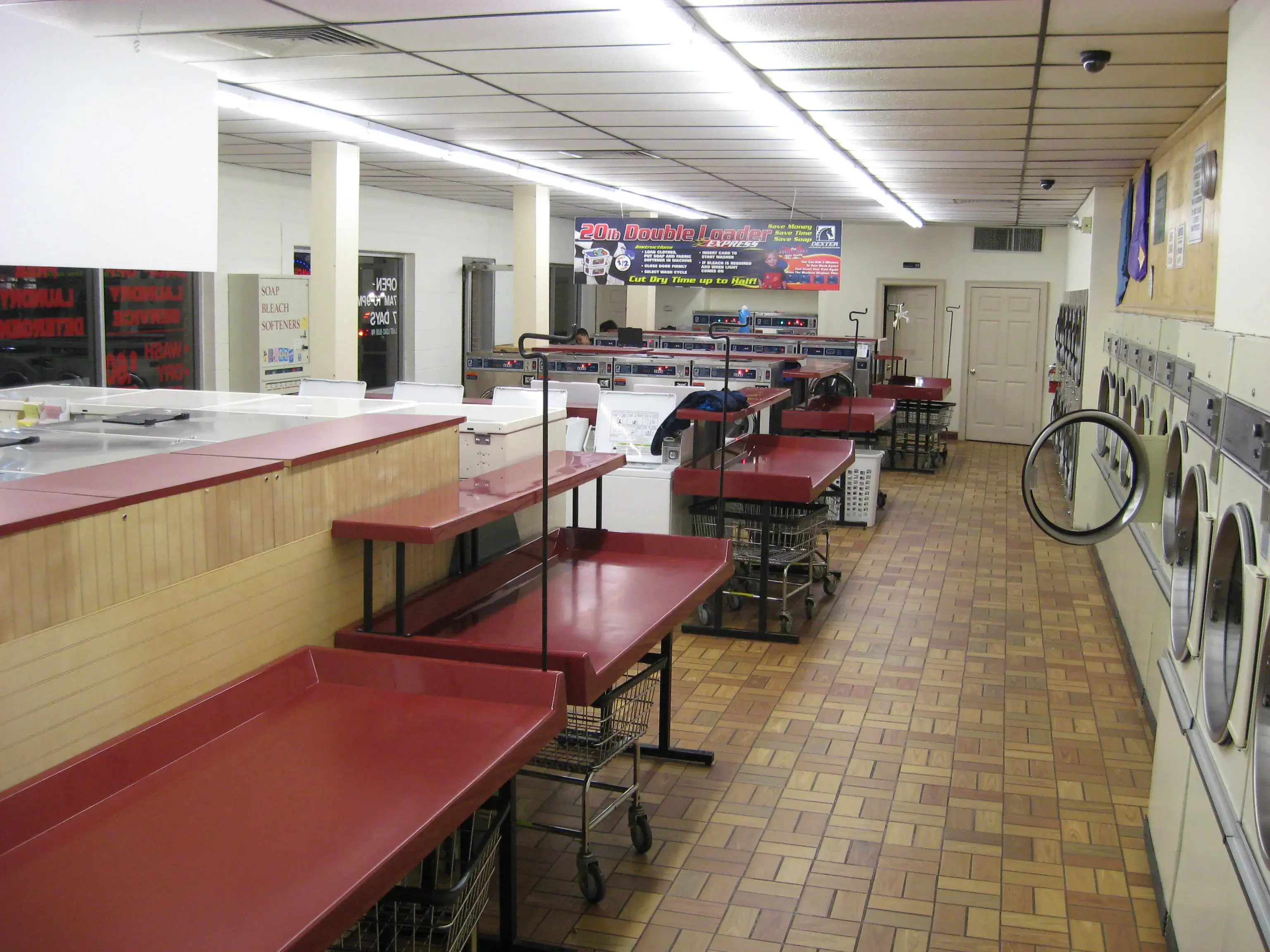 Webster Square Laundry - Image 8