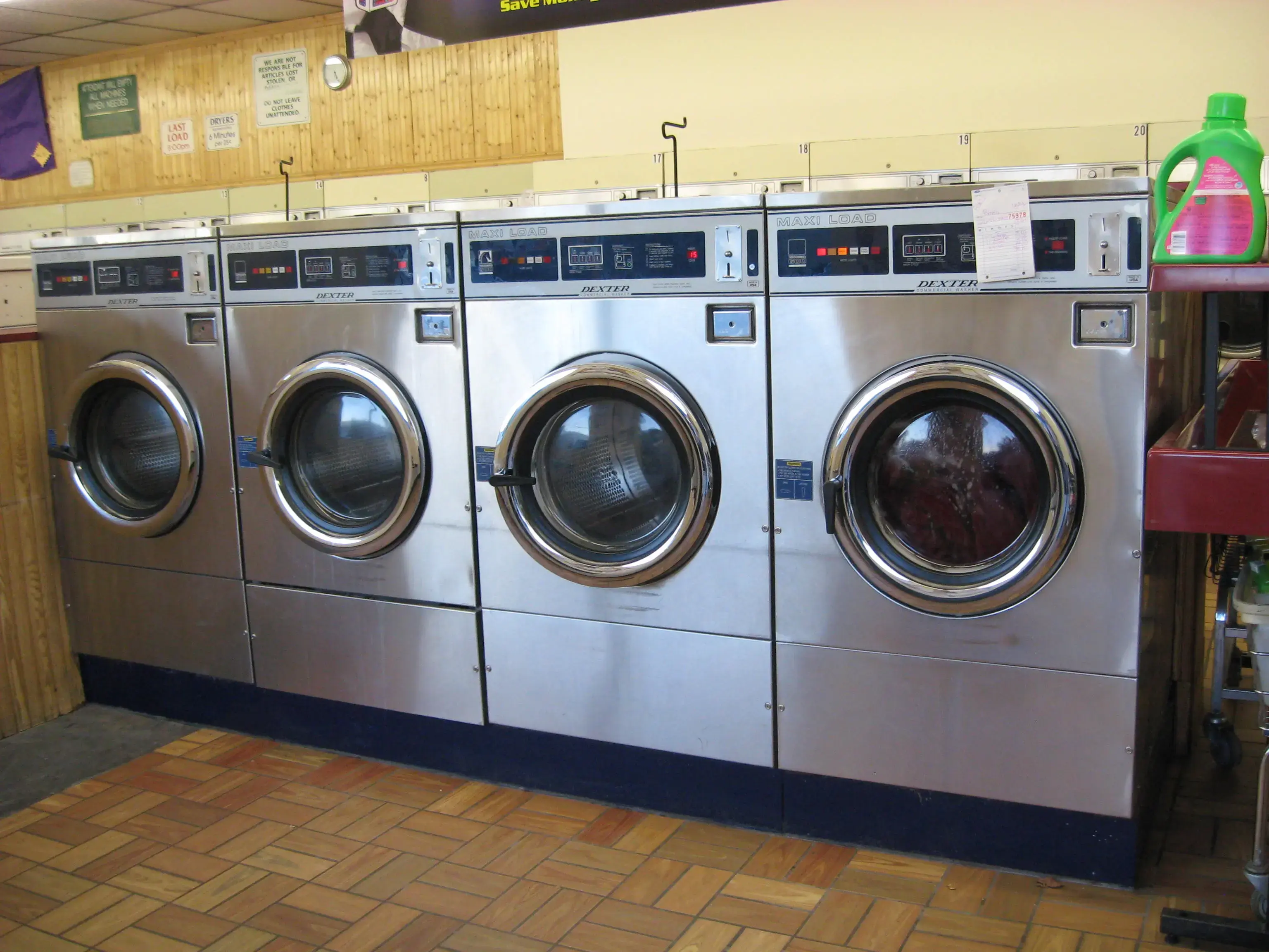 Webster Square Laundry location