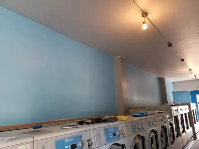 Wedgwood Laundromat - Image 12