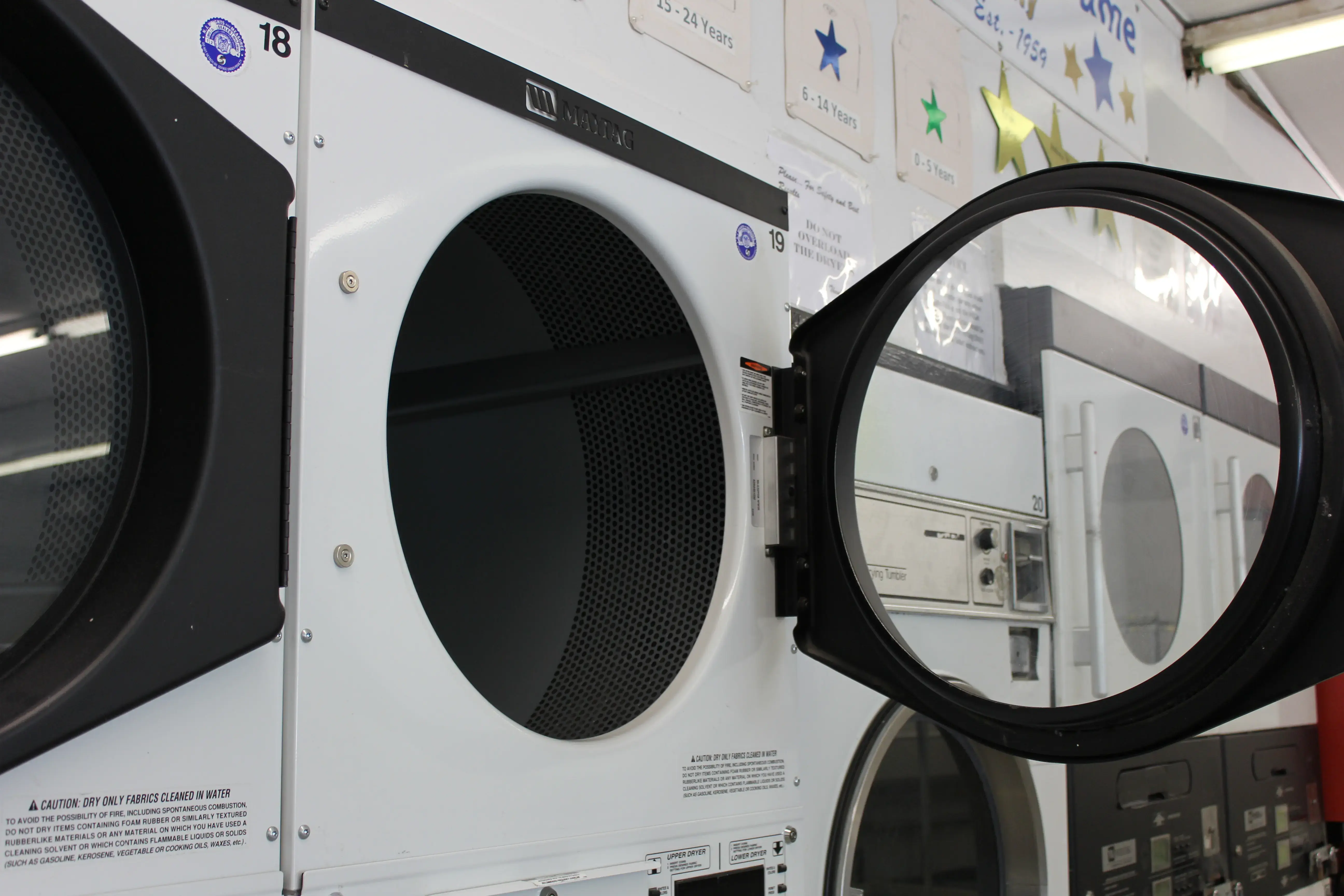 Weldon's Berlin Laundromat thumbnail 13