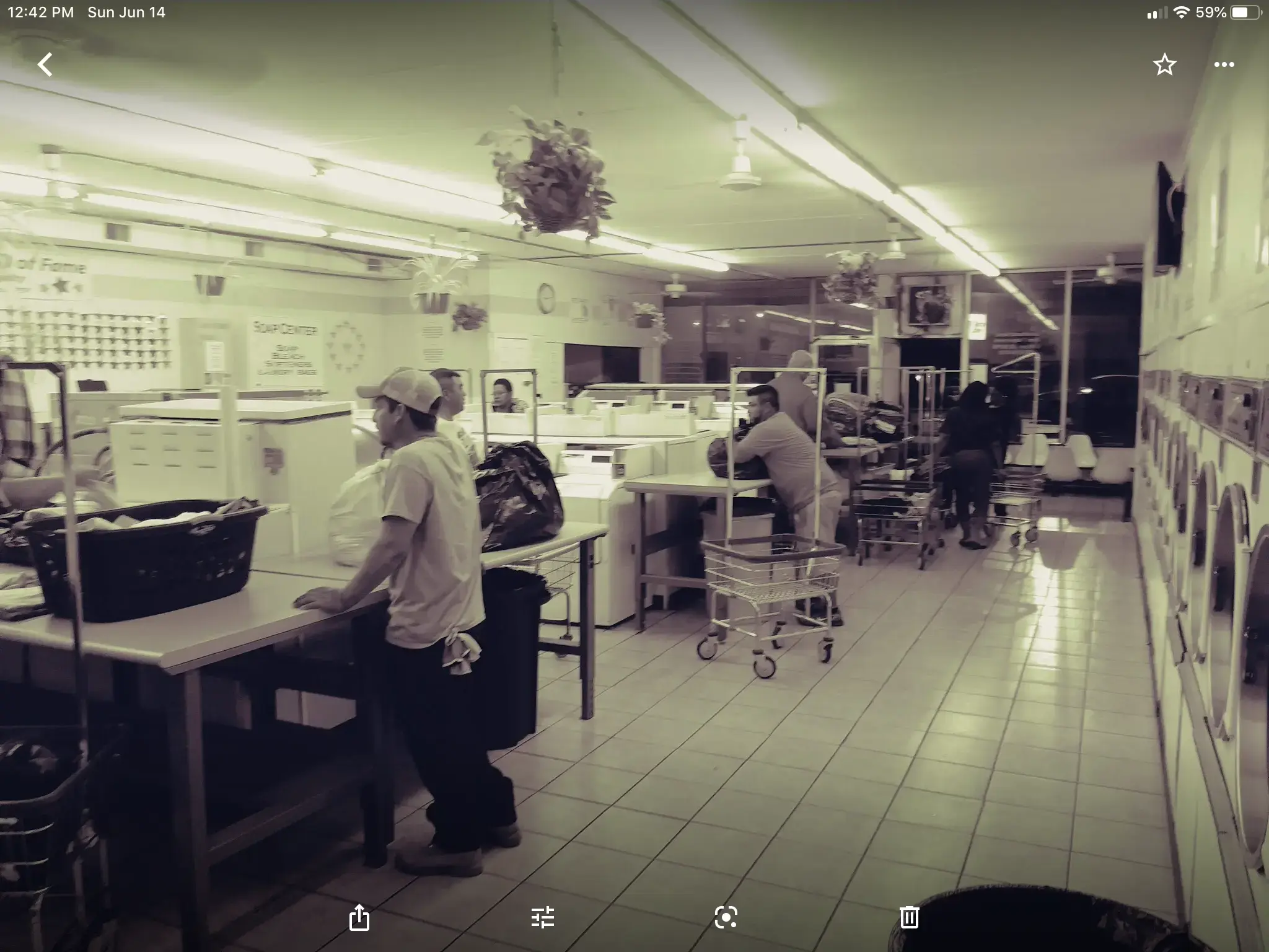 Weldon's Berlin Laundromat - Image 18