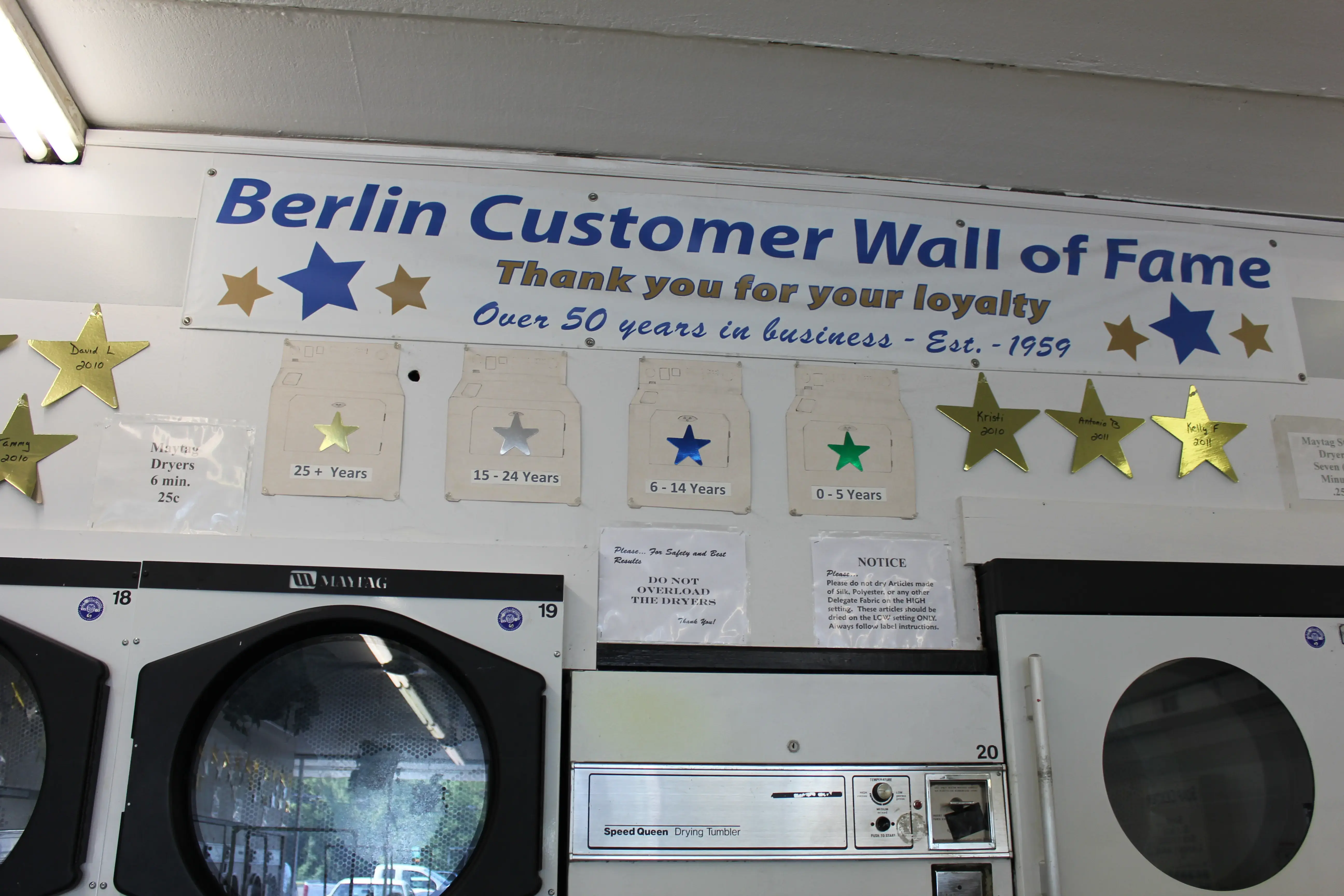 Weldon's Berlin Laundromat thumbnail 20