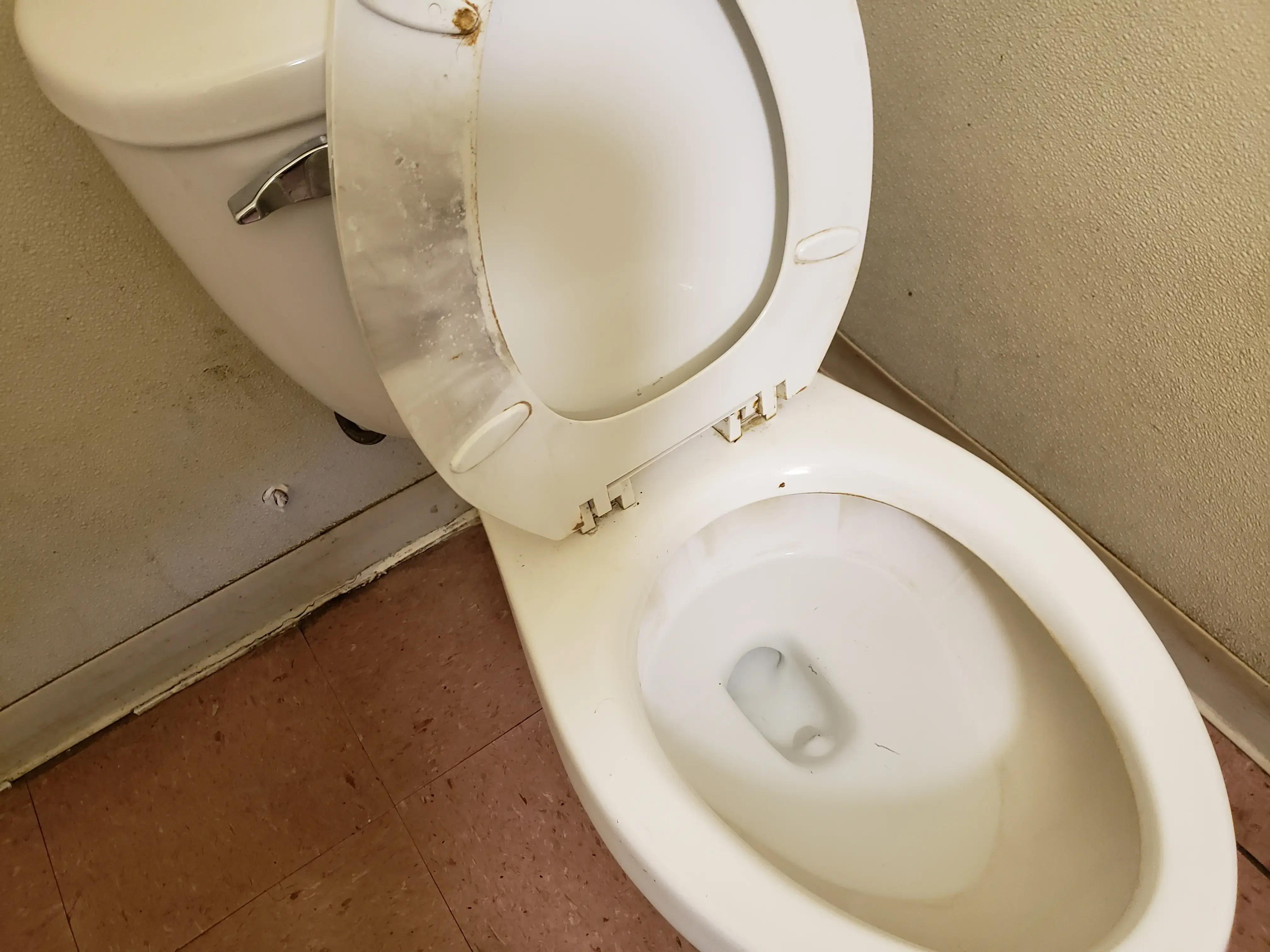 Weldon's Laundromat - Image 4