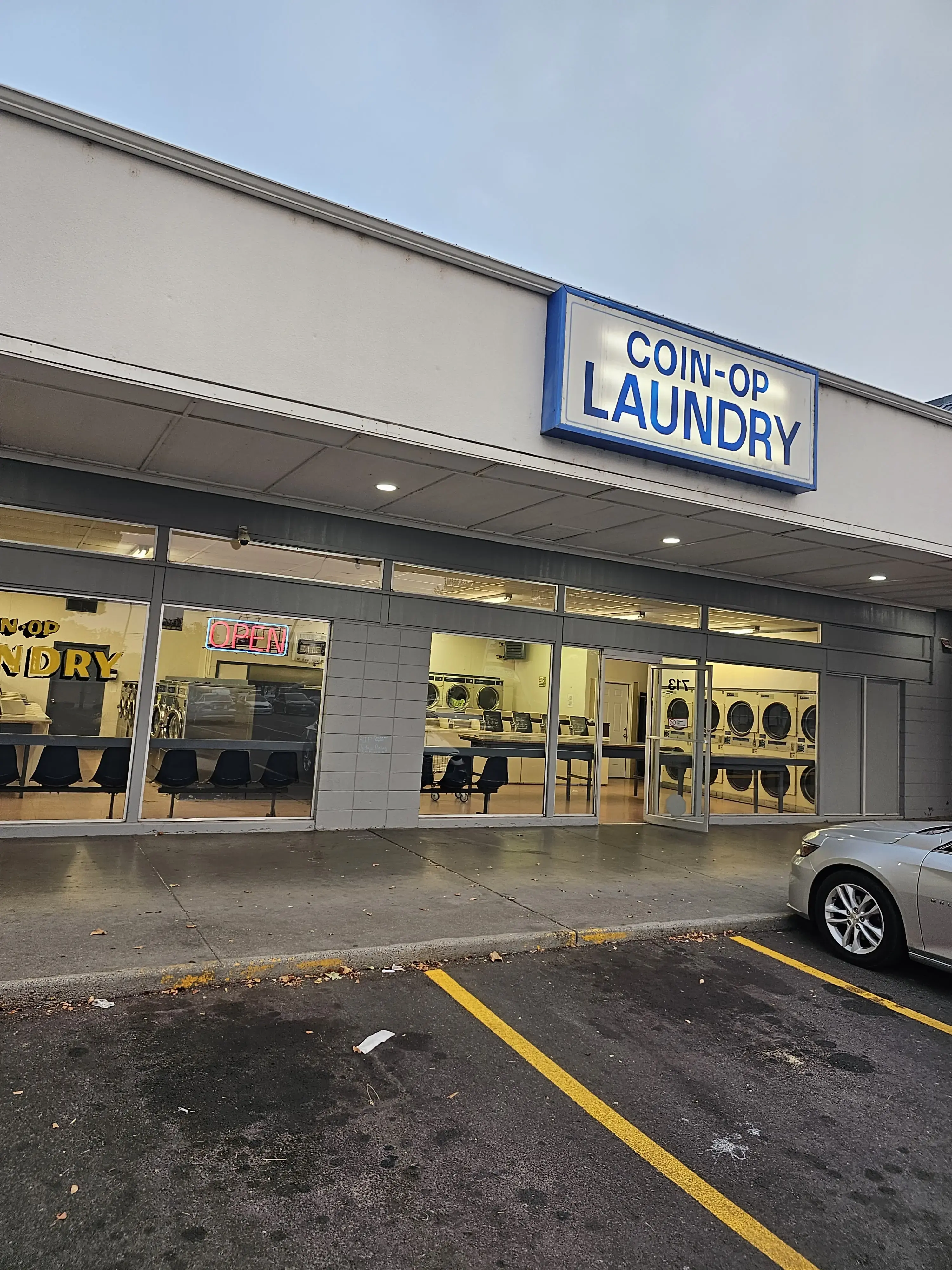 Weldon's Laundromat - Image 2