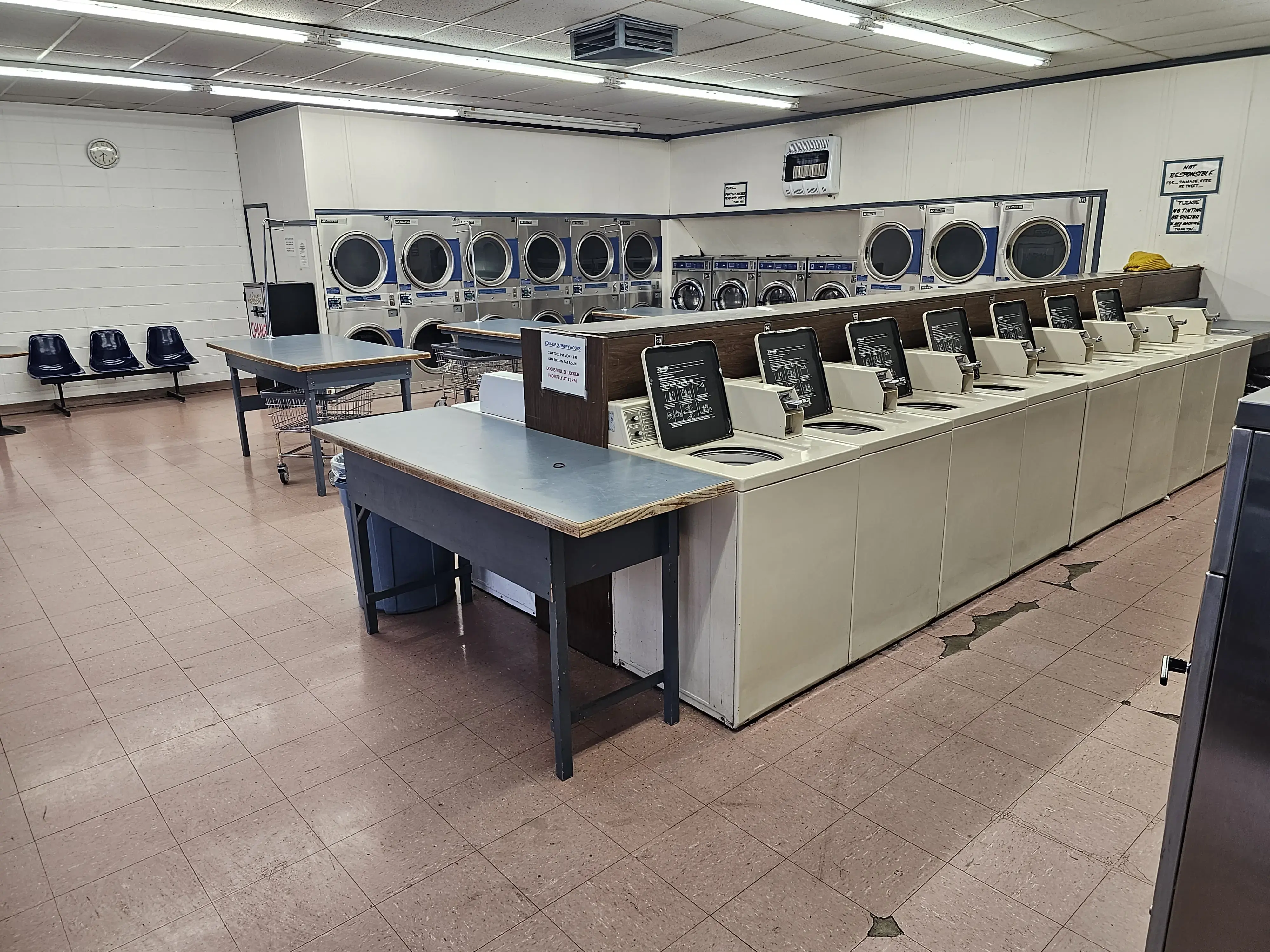 Weldon's Laundromat thumbnail 10