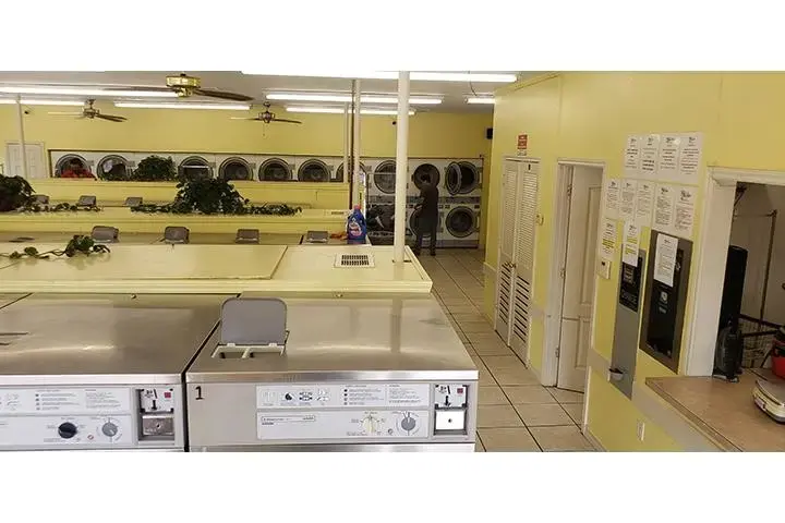 We'll Wash Laundromat - Image 7